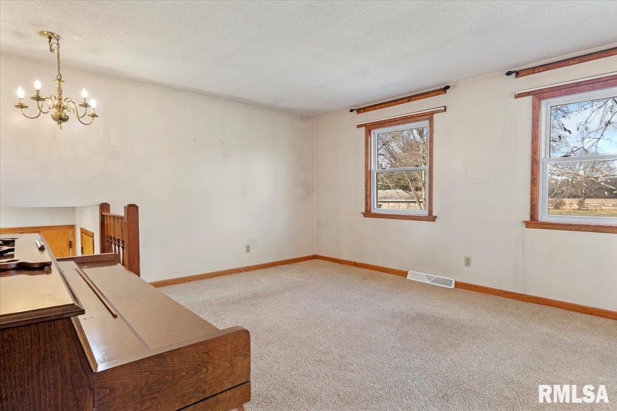 82 Clear Lake Road, Dawson, Illinois image 7