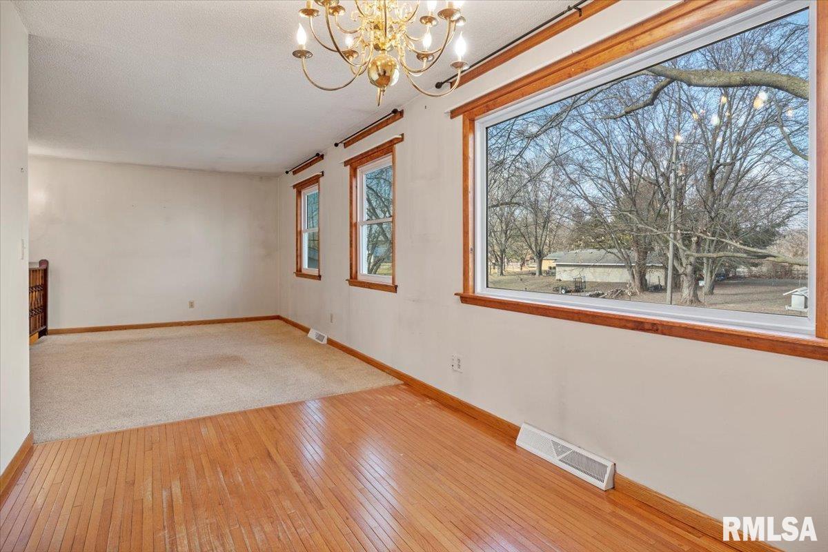 82 Clear Lake Road, Dawson, Illinois image 10