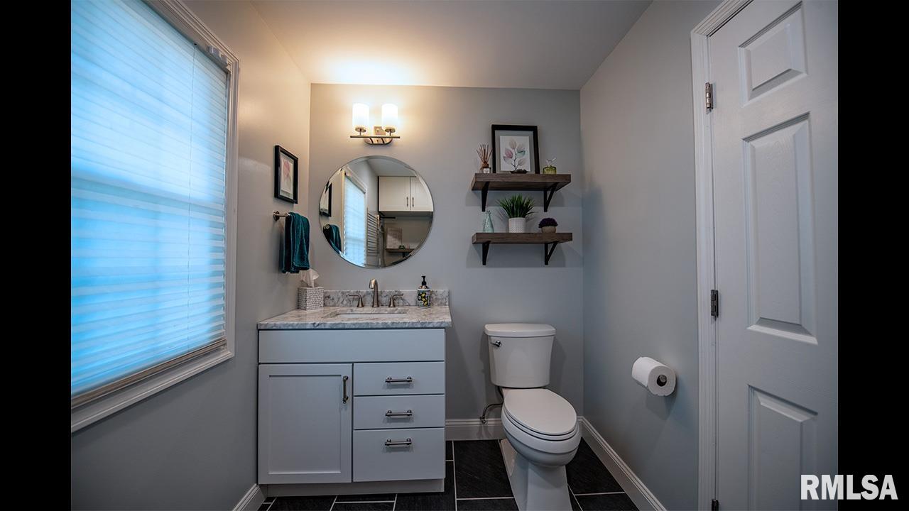 4439 Winding Hill Road, Davenport, Iowa image 16