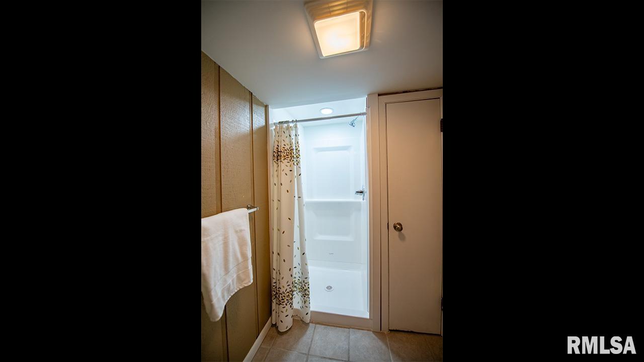 4439 Winding Hill Road, Davenport, Iowa image 28