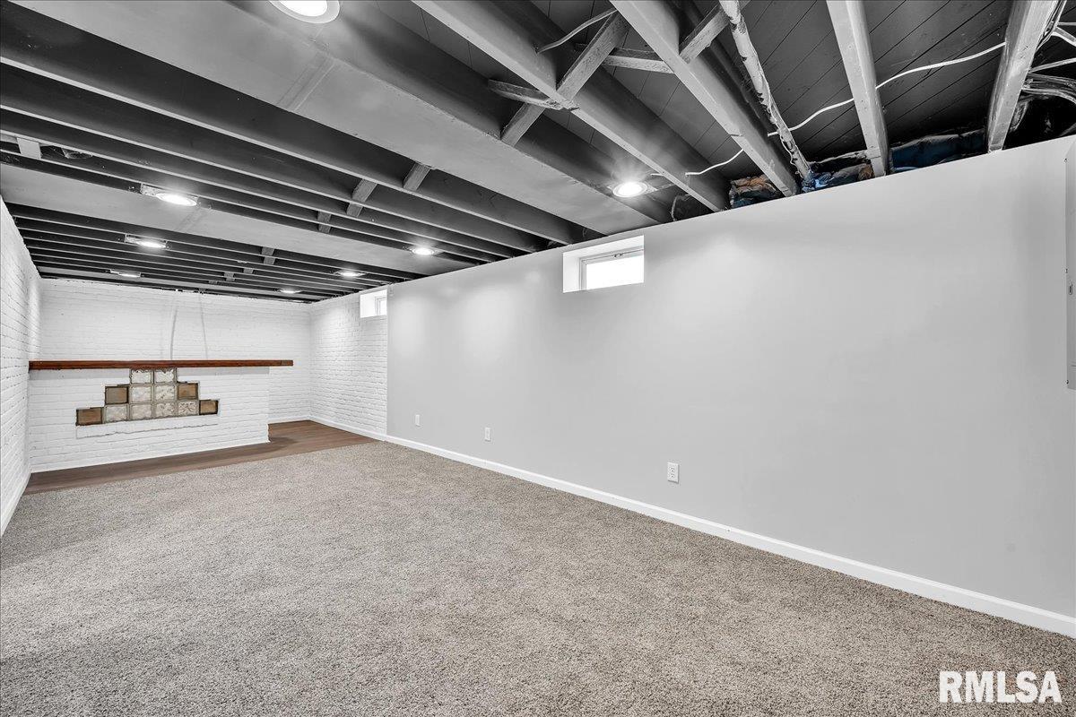 902 Peoria Street, Washington, Illinois image 18