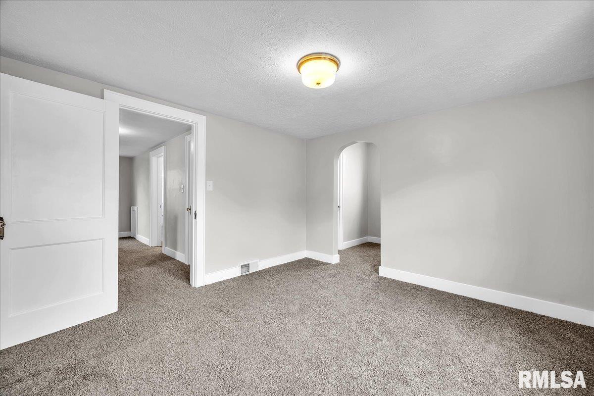 902 Peoria Street, Washington, Illinois image 13