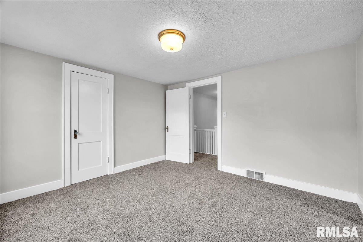 902 Peoria Street, Washington, Illinois image 14