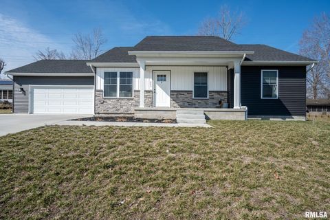 Homes For Sale - 659 Deadwood Drive<br/> Williamson County, Herrin, IL 62948