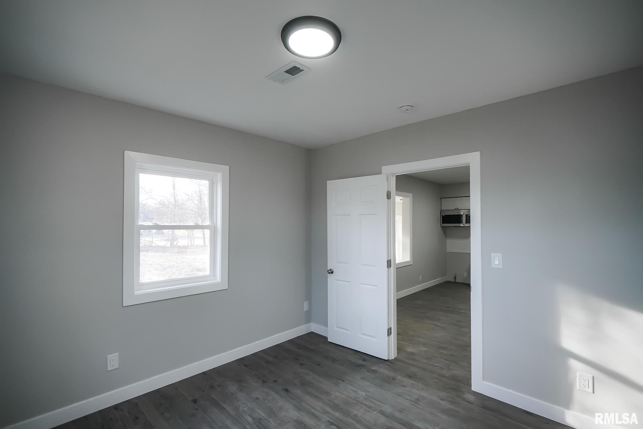 137 Center Street, Creve Coeur, Illinois image 14