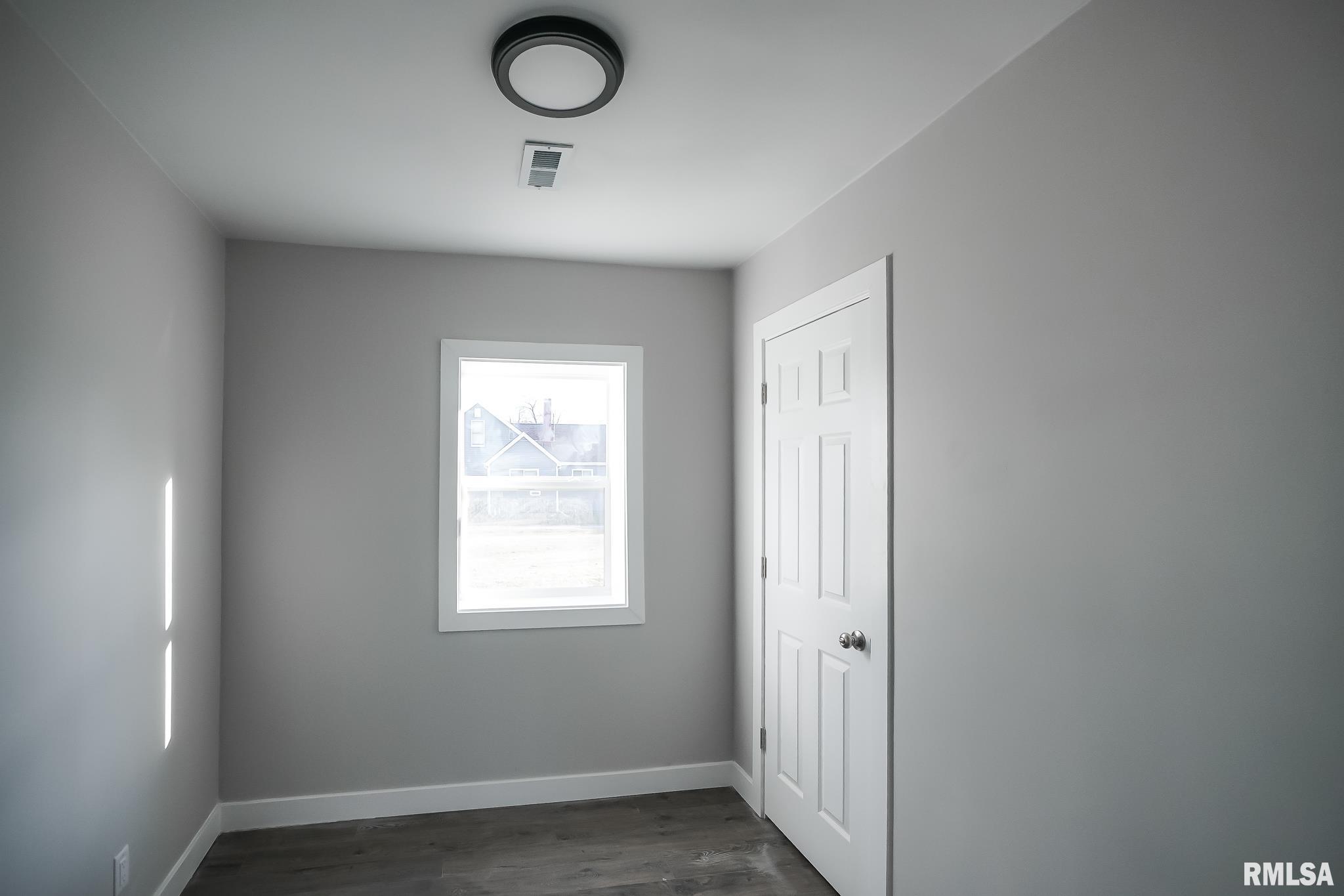 137 Center Street, Creve Coeur, Illinois image 30