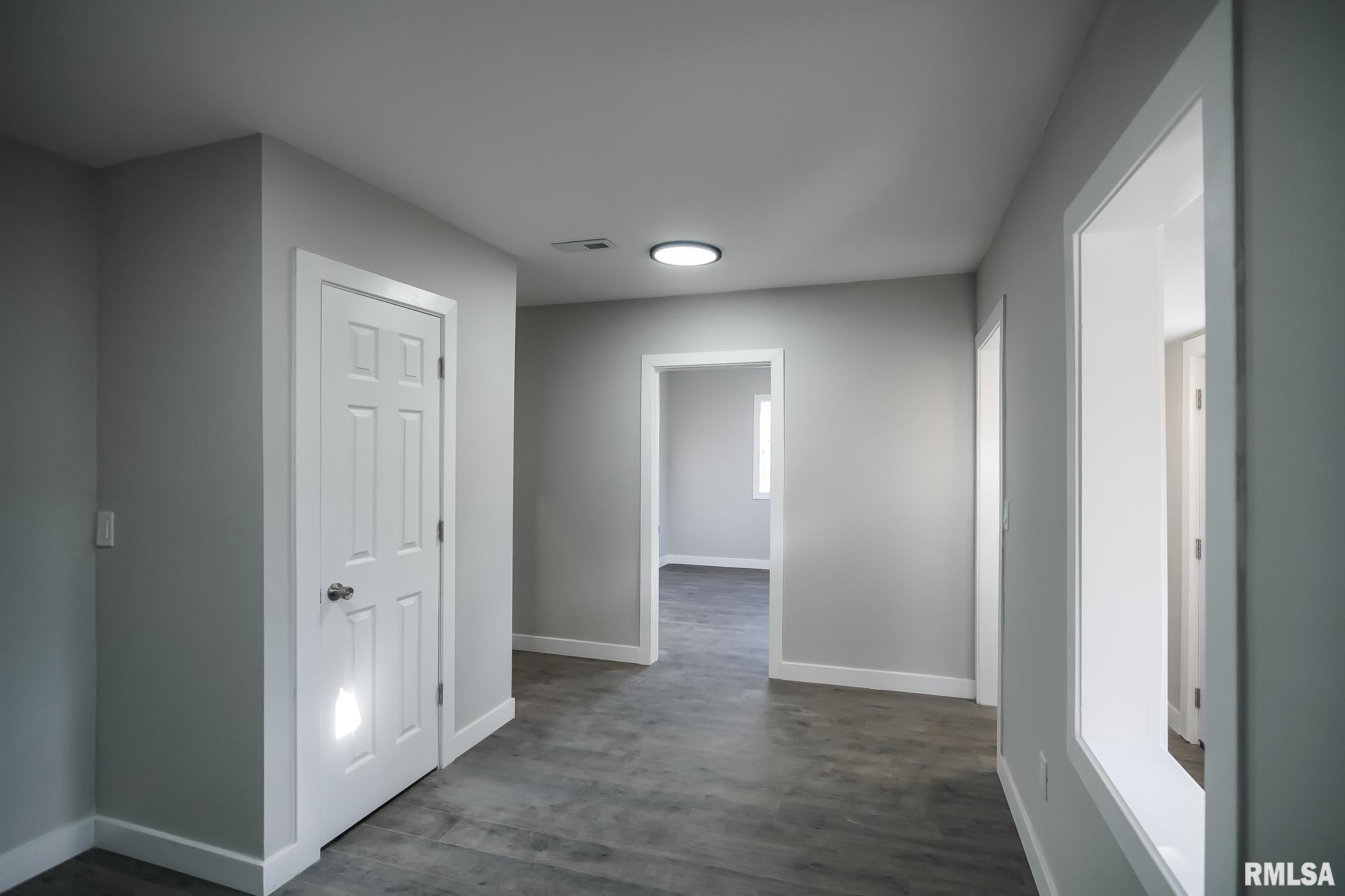 137 Center Street, Creve Coeur, Illinois image 6