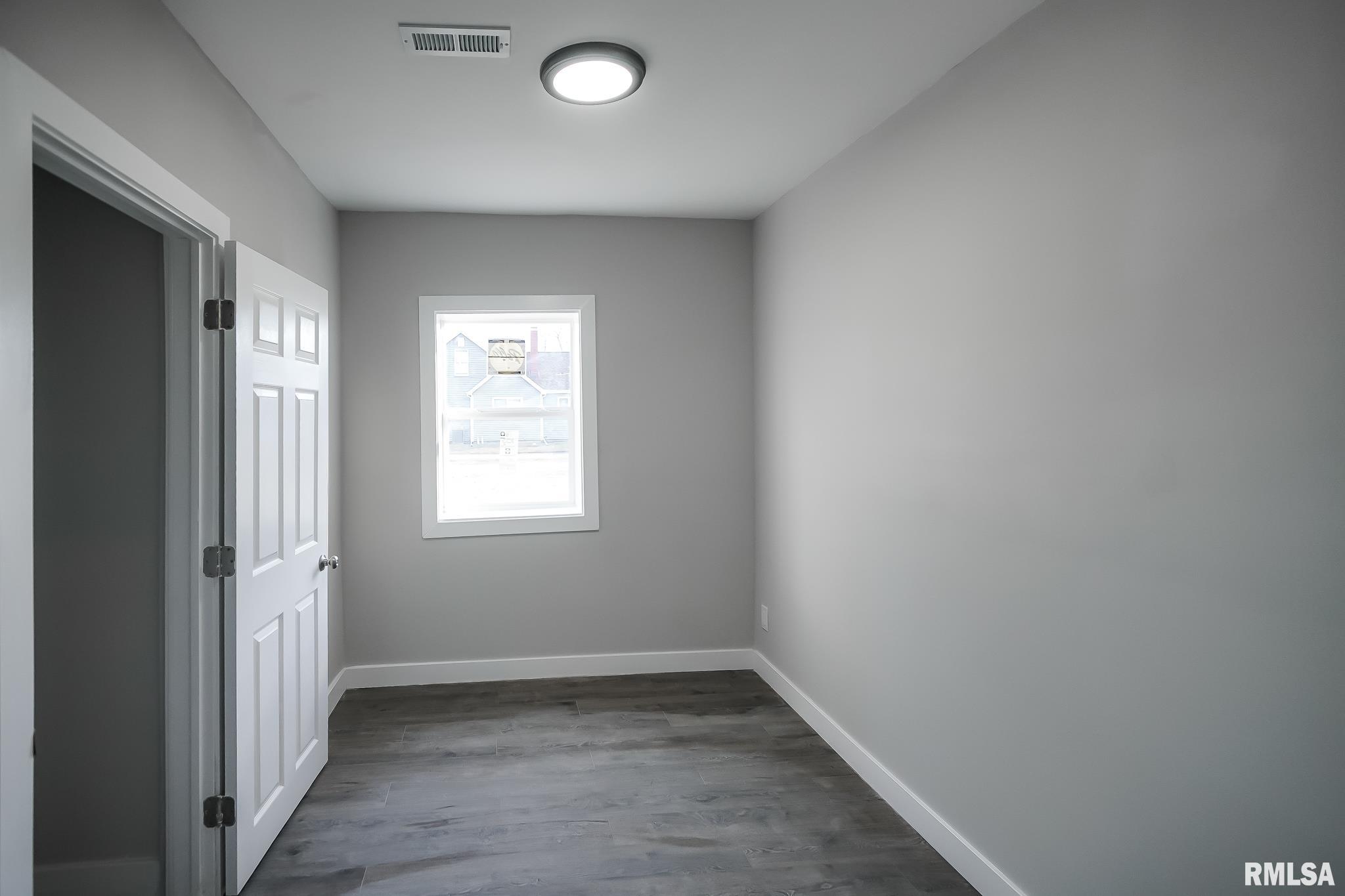 137 Center Street, Creve Coeur, Illinois image 17