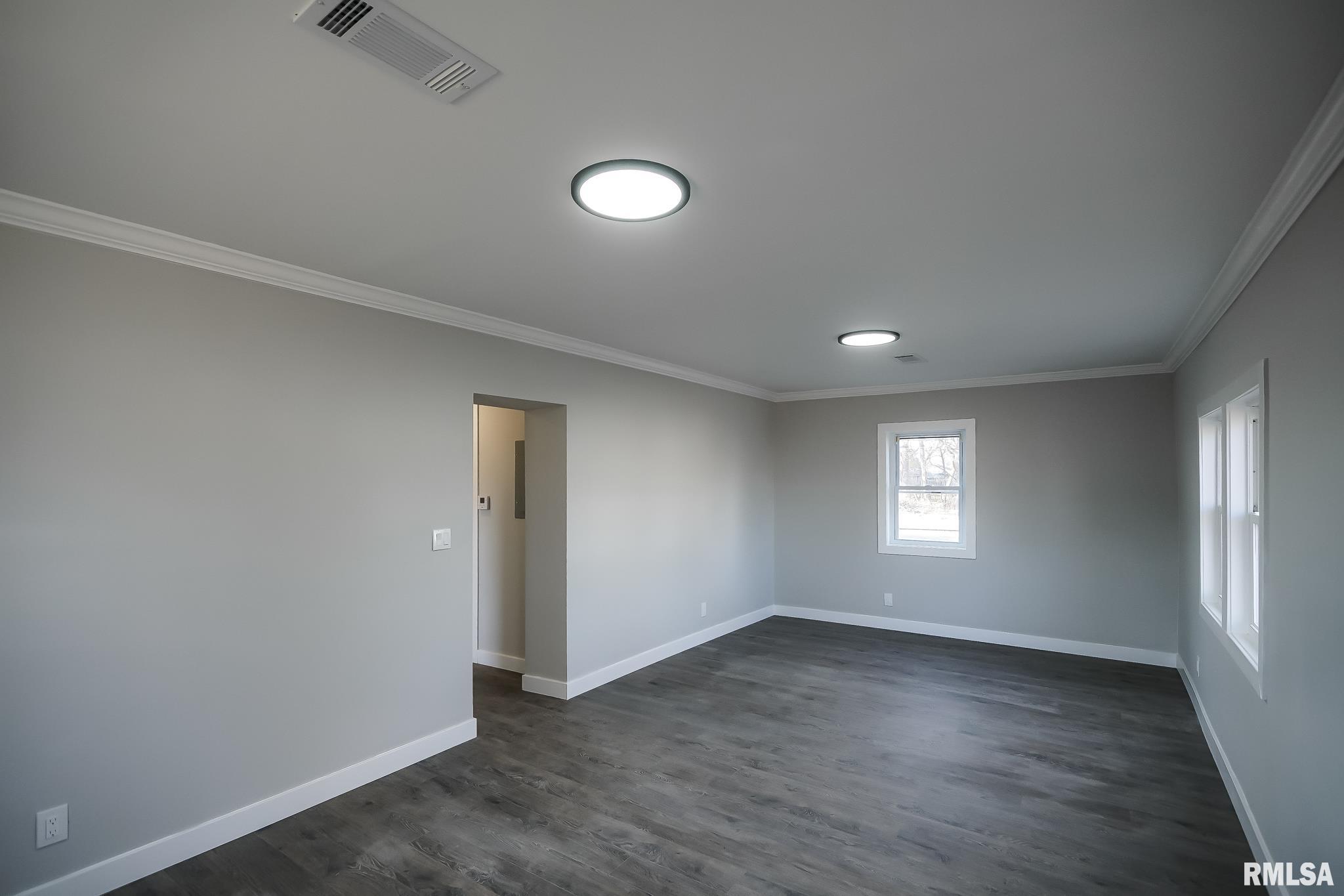 137 Center Street, Creve Coeur, Illinois image 38