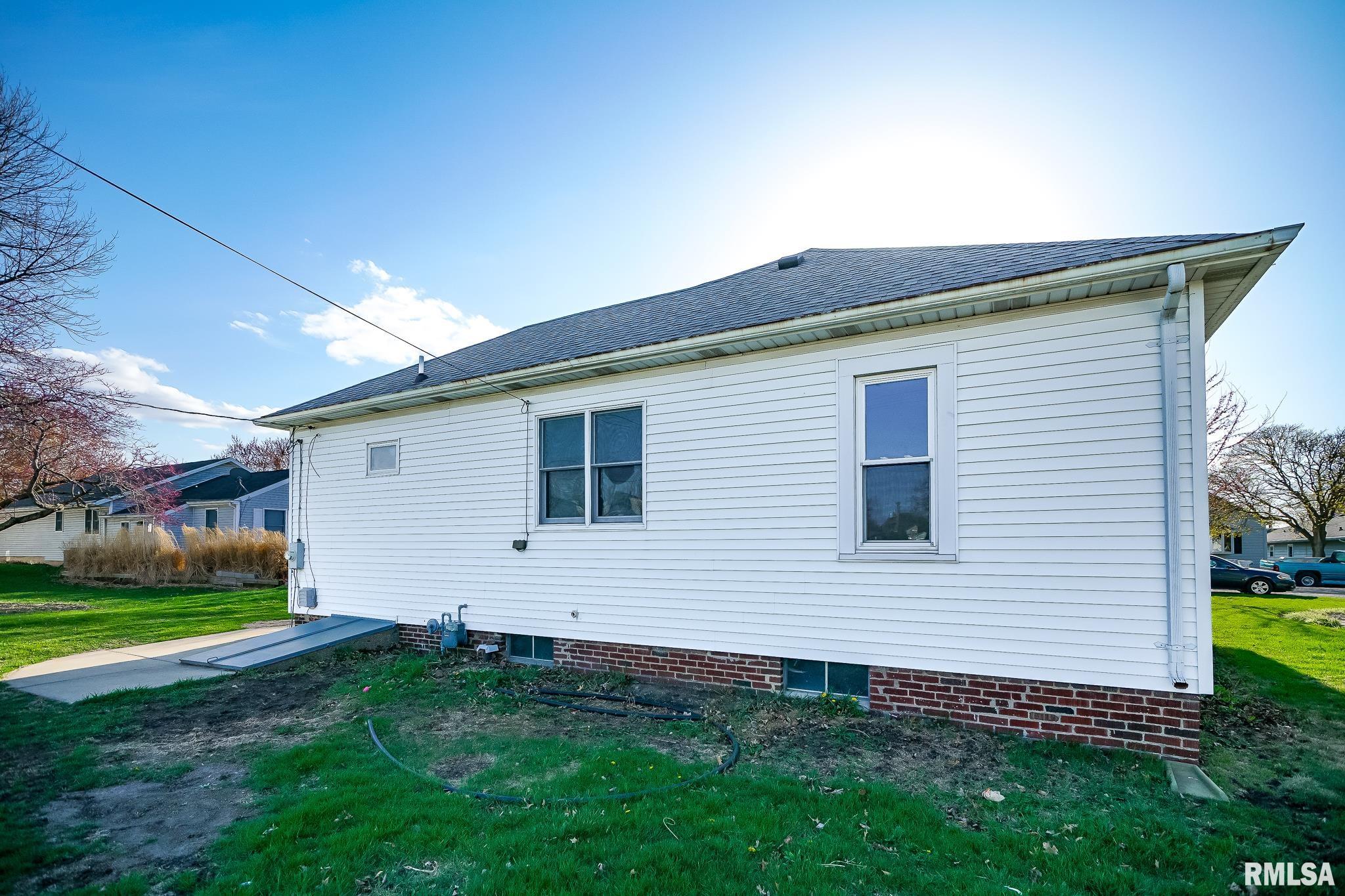 216 N Cedar Street, Toluca, Illinois image 48