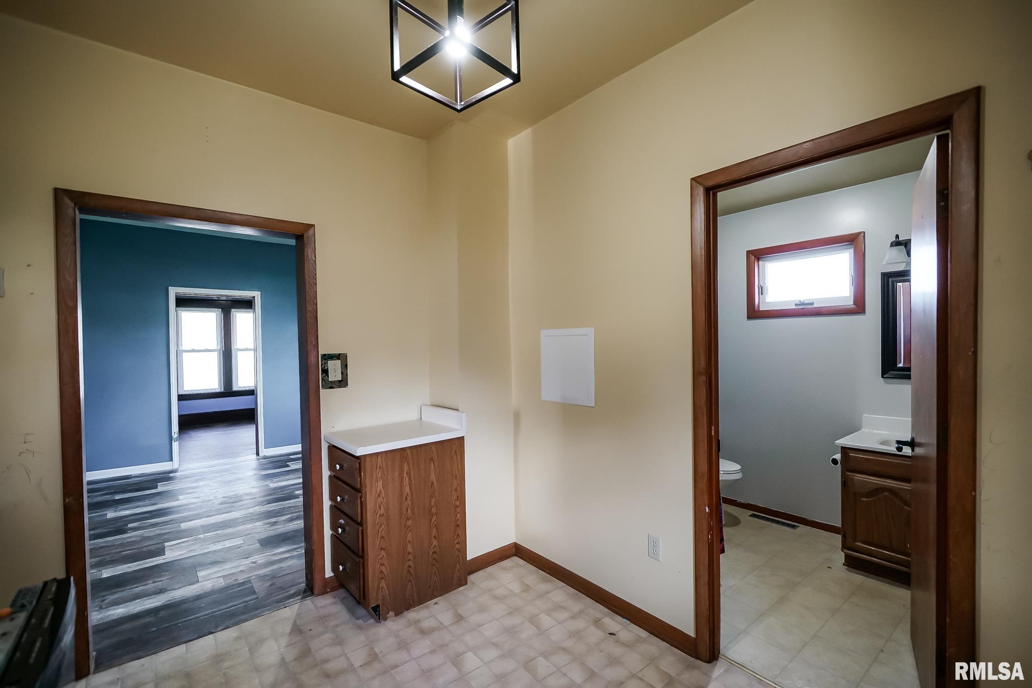 216 N Cedar Street, Toluca, Illinois image 25