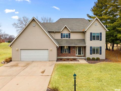 Homes For Sale - 3316 Sheridan Road<br/> Tazewell County, Pekin, IL 61554