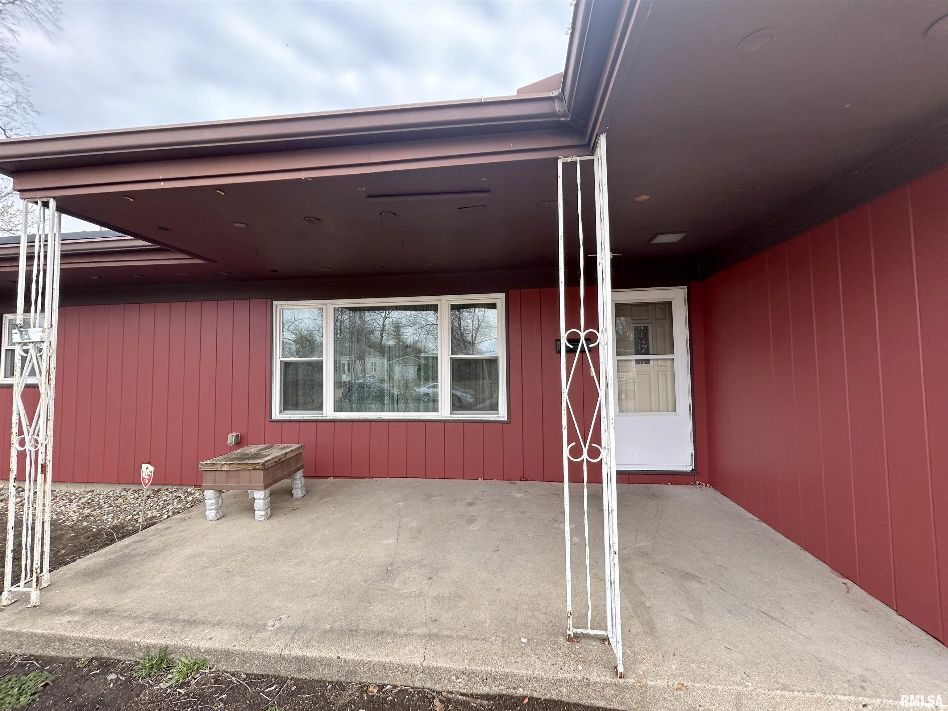 813 E Hines Avenue, Peoria Heights, Illinois image 4