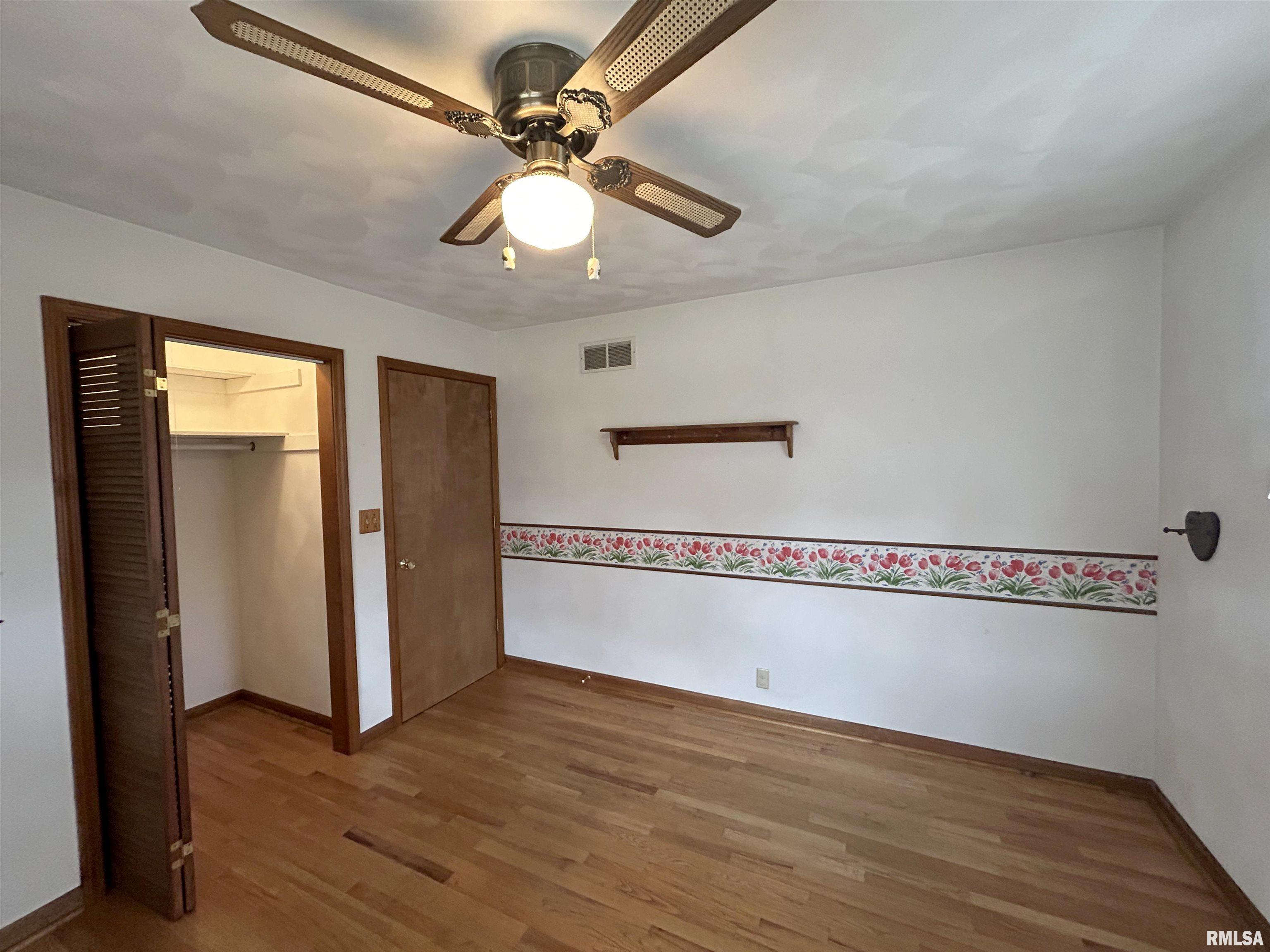 813 E Hines Avenue, Peoria Heights, Illinois image 39