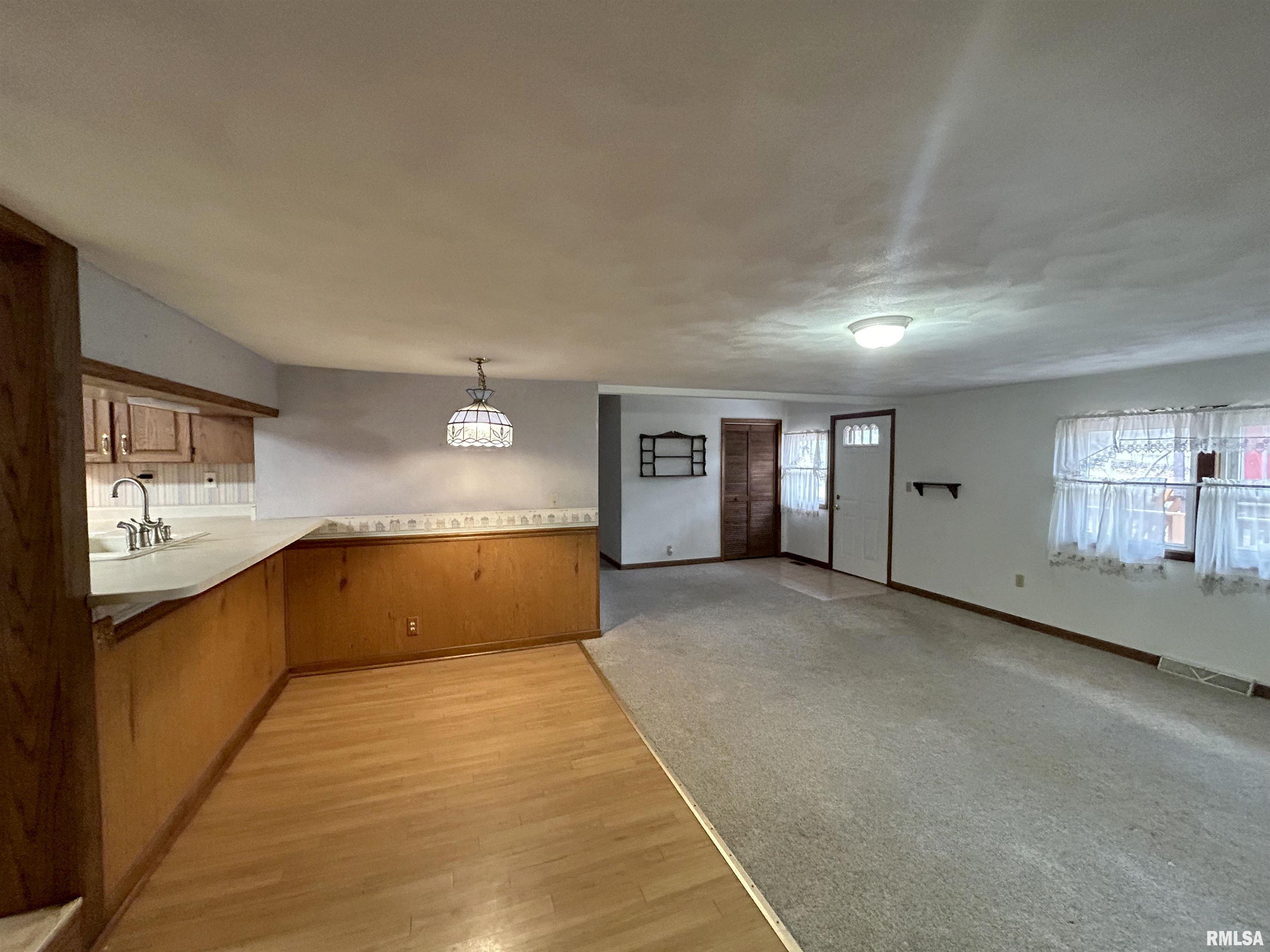 813 E Hines Avenue, Peoria Heights, Illinois image 14
