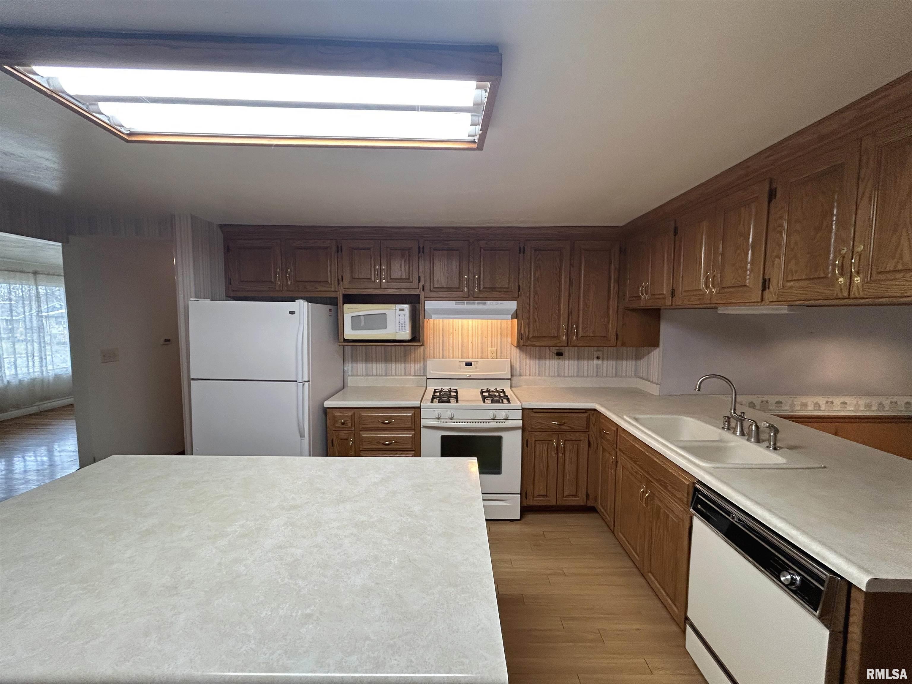 813 E Hines Avenue, Peoria Heights, Illinois image 10