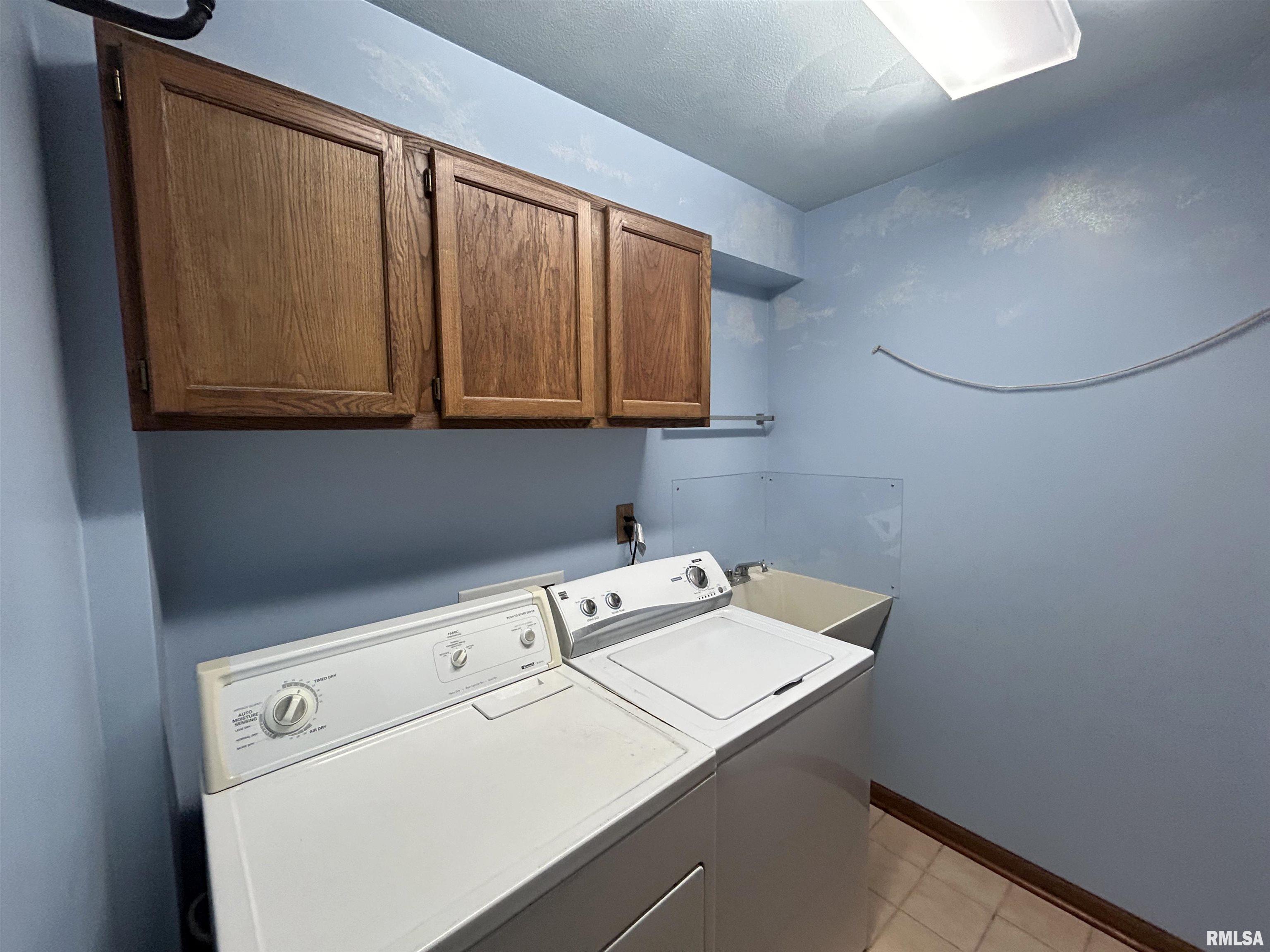 813 E Hines Avenue, Peoria Heights, Illinois image 20