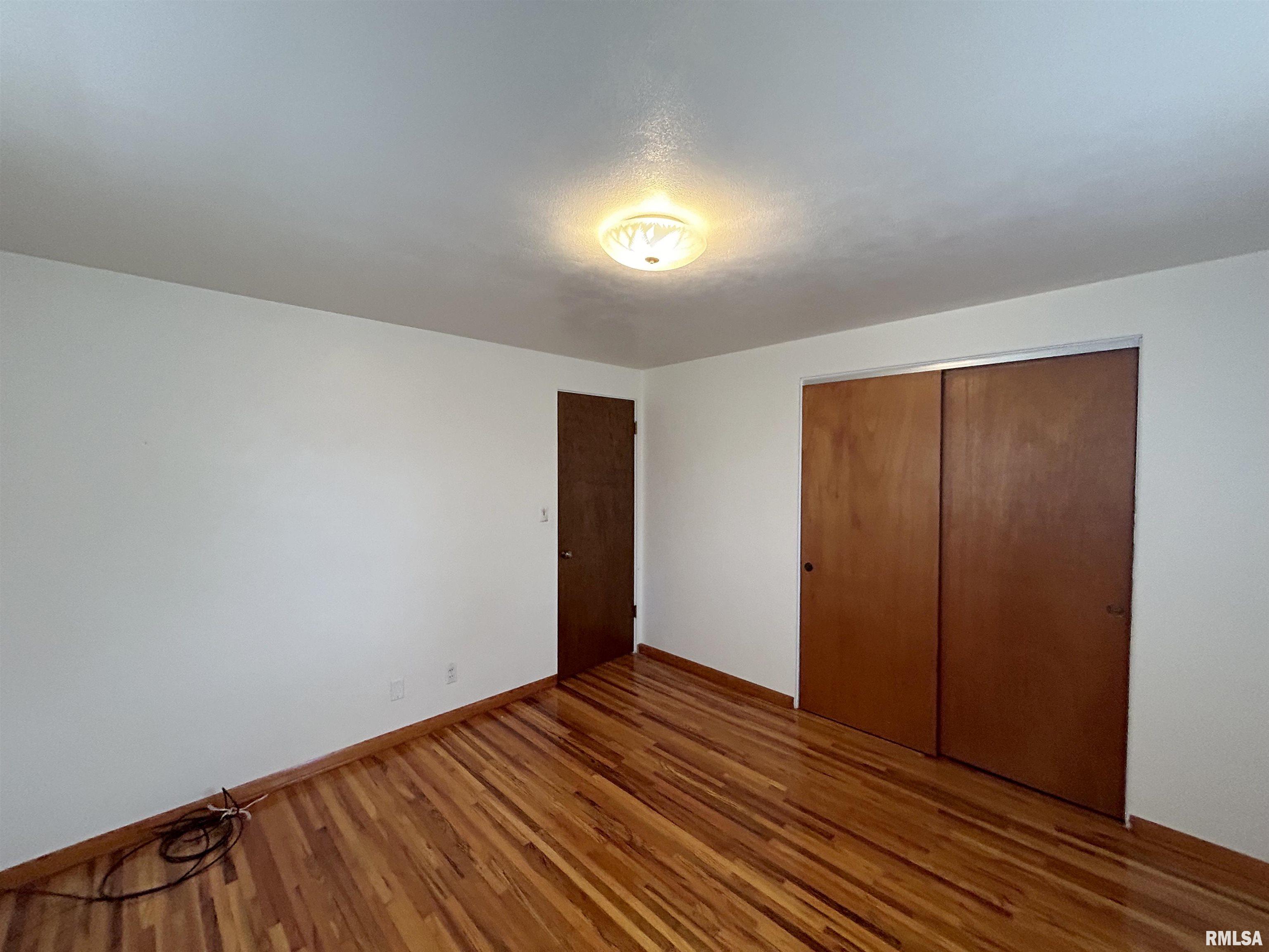 813 E Hines Avenue, Peoria Heights, Illinois image 34