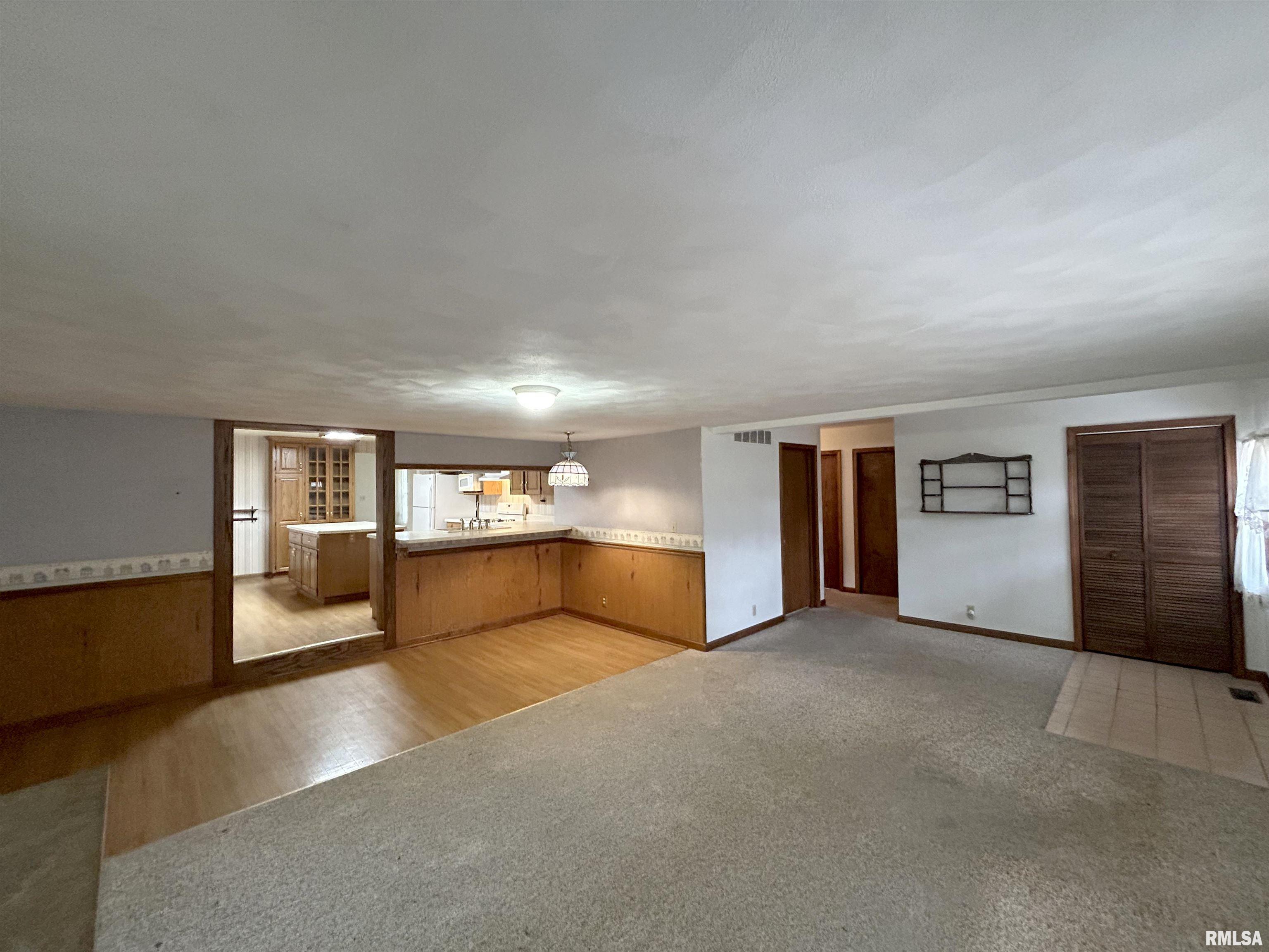 813 E Hines Avenue, Peoria Heights, Illinois image 15