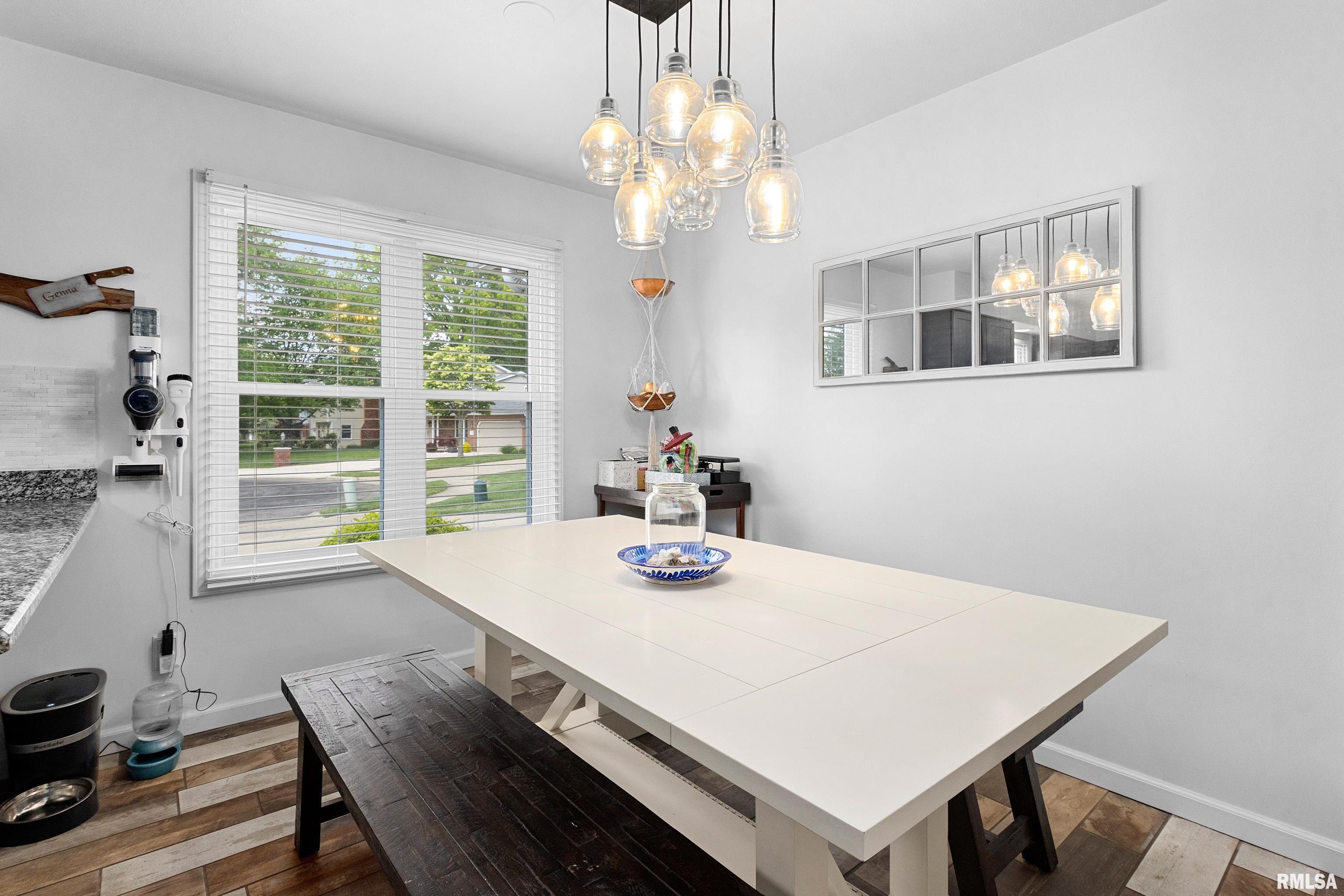 6701 N Fox Point Court, Peoria, Illinois image 18