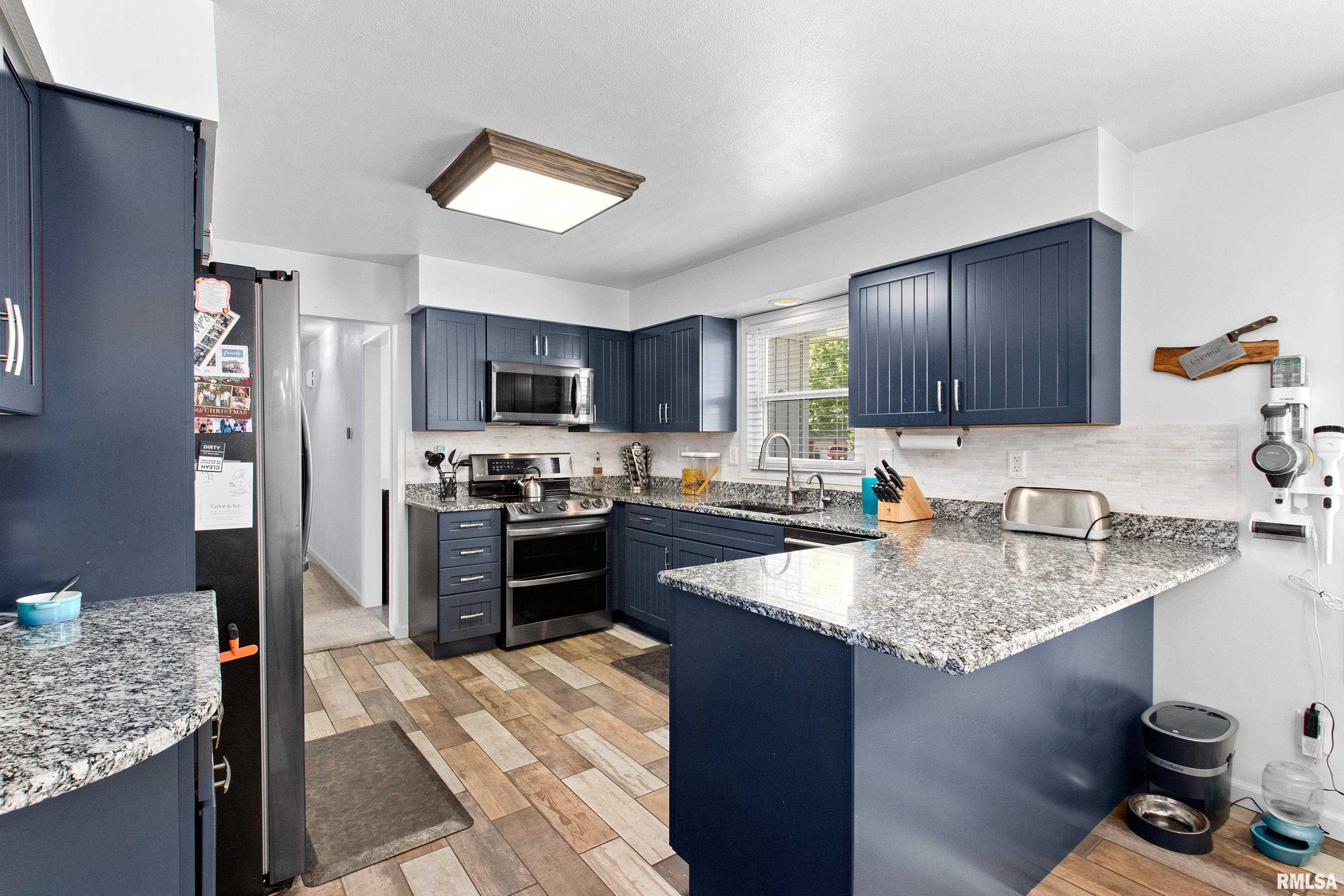 6701 N Fox Point Court, Peoria, Illinois image 22