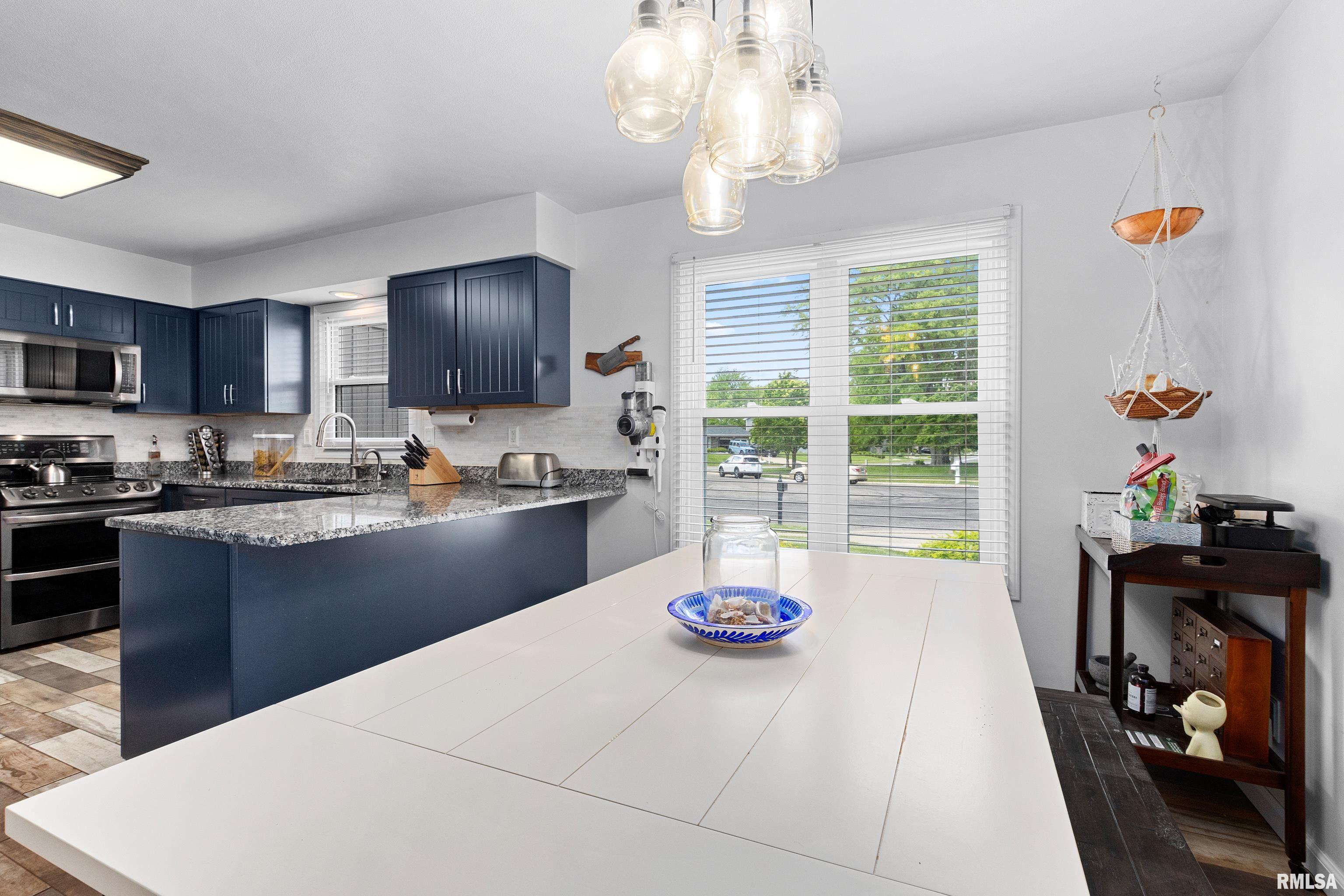 6701 N Fox Point Court, Peoria, Illinois image 19