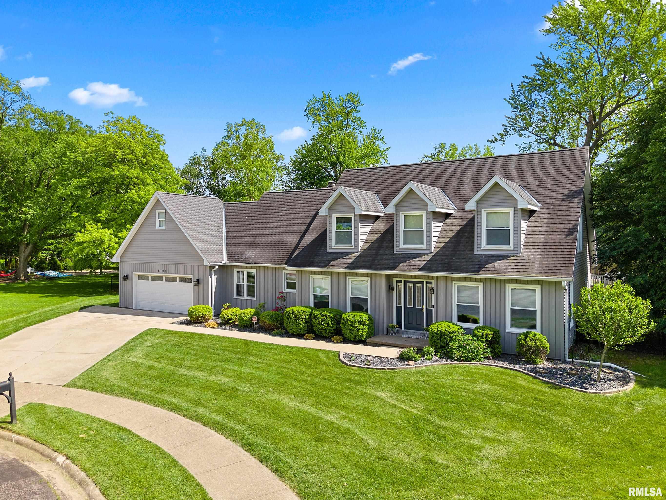 6701 N Fox Point Court, Peoria, Illinois image 2