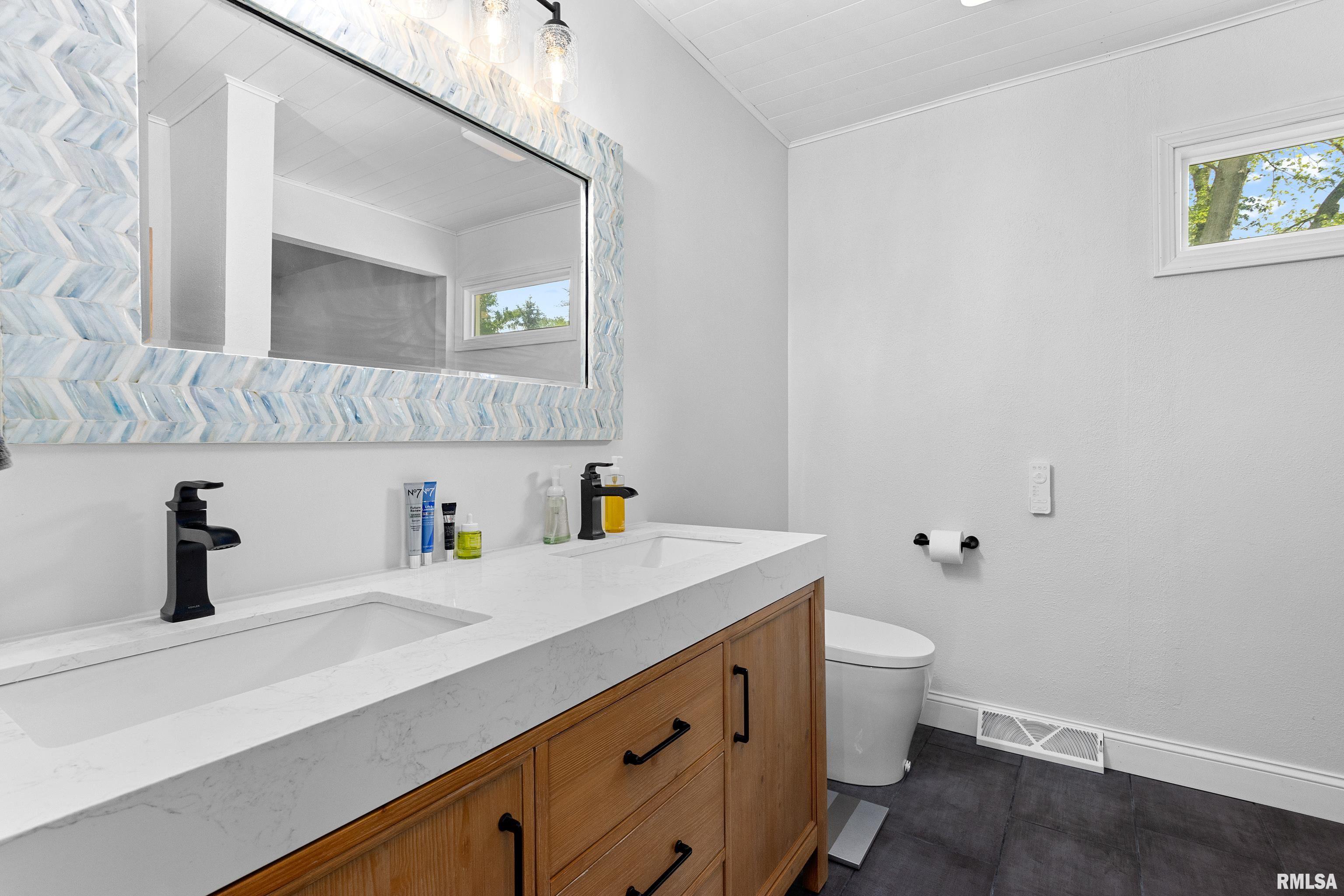 6701 N Fox Point Court, Peoria, Illinois image 35