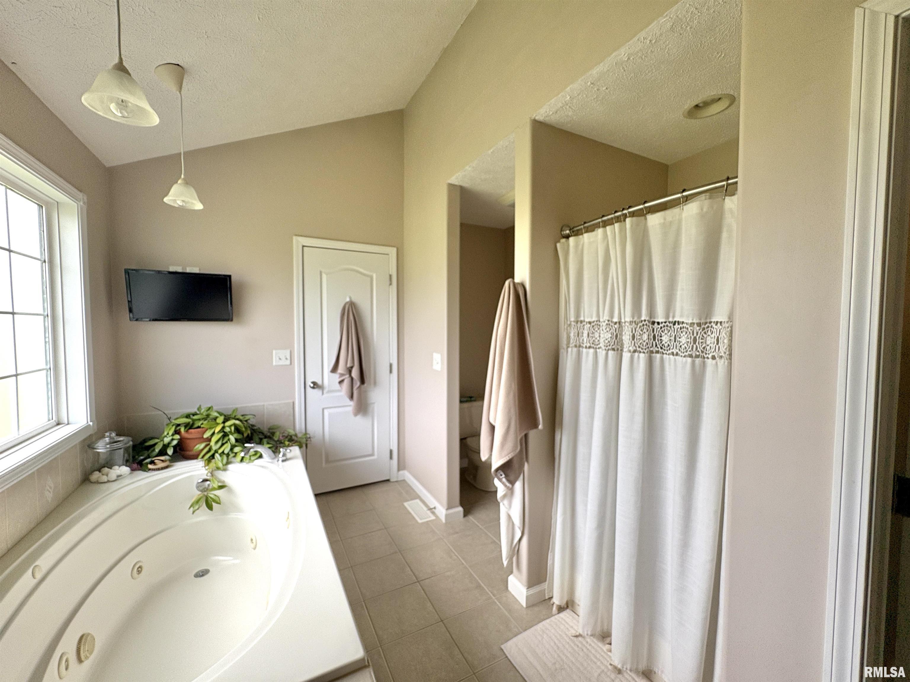 1409 Summer Drive, Herrin, Illinois image 20