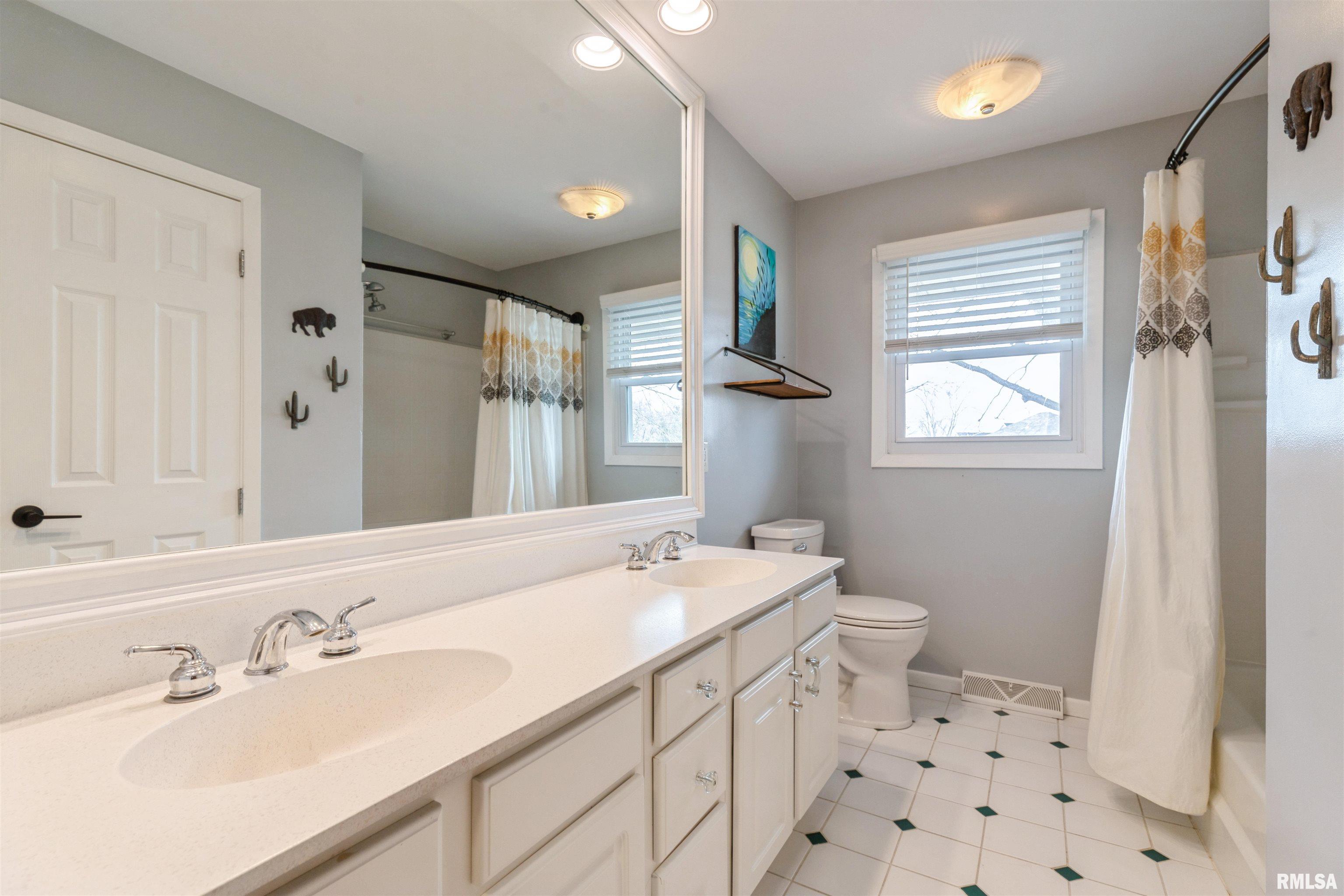 603 Suncrest Drive, Sherrard, Illinois image 19