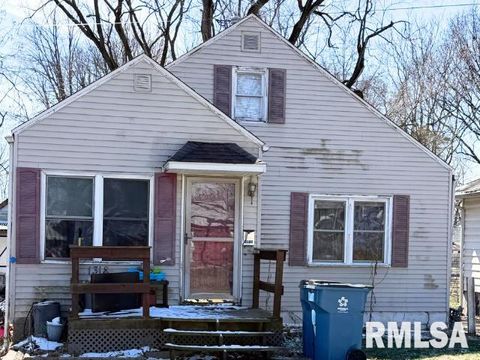 Homes For Sale - 1318 E Lenox Avenue<br/> Sangamon County, Springfield, IL 62703