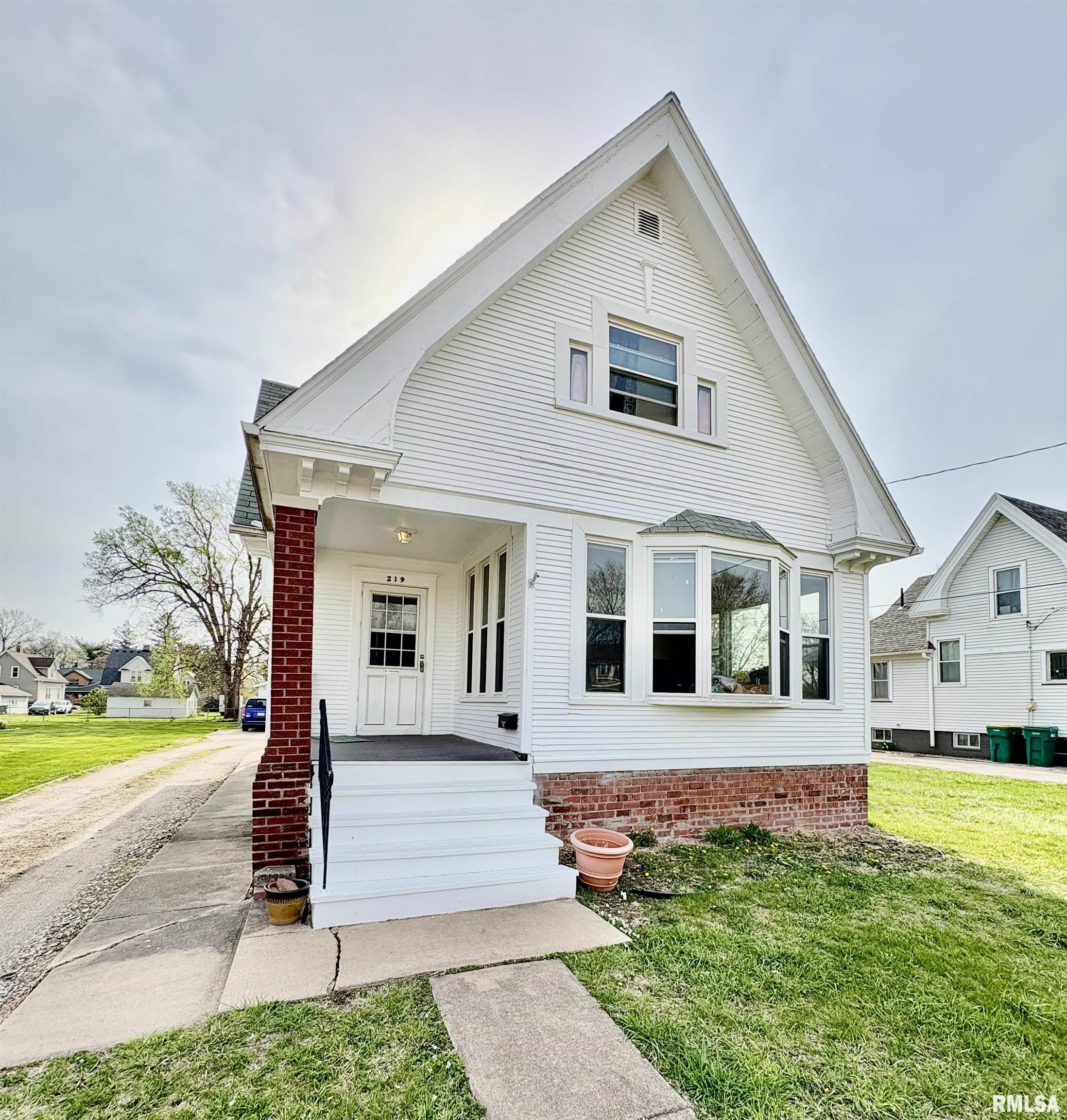 219 N Arthur Avenue, Galesburg, Illinois image 1