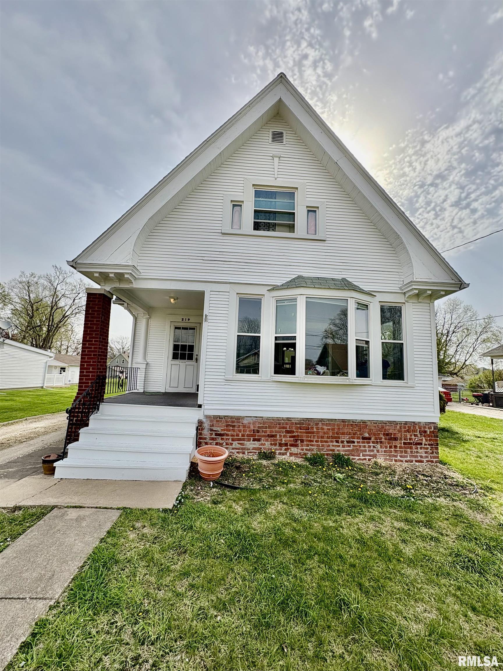 219 N Arthur Avenue, Galesburg, Illinois image 2