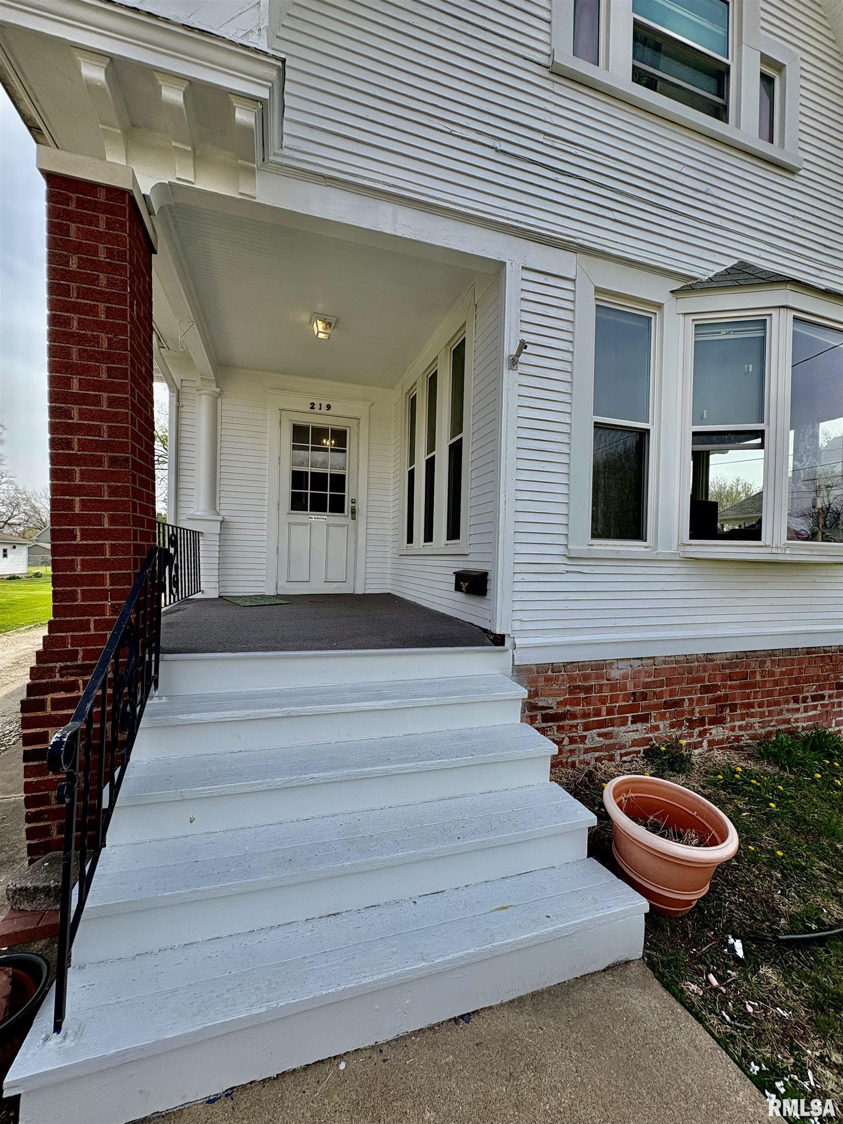 219 N Arthur Avenue, Galesburg, Illinois image 4