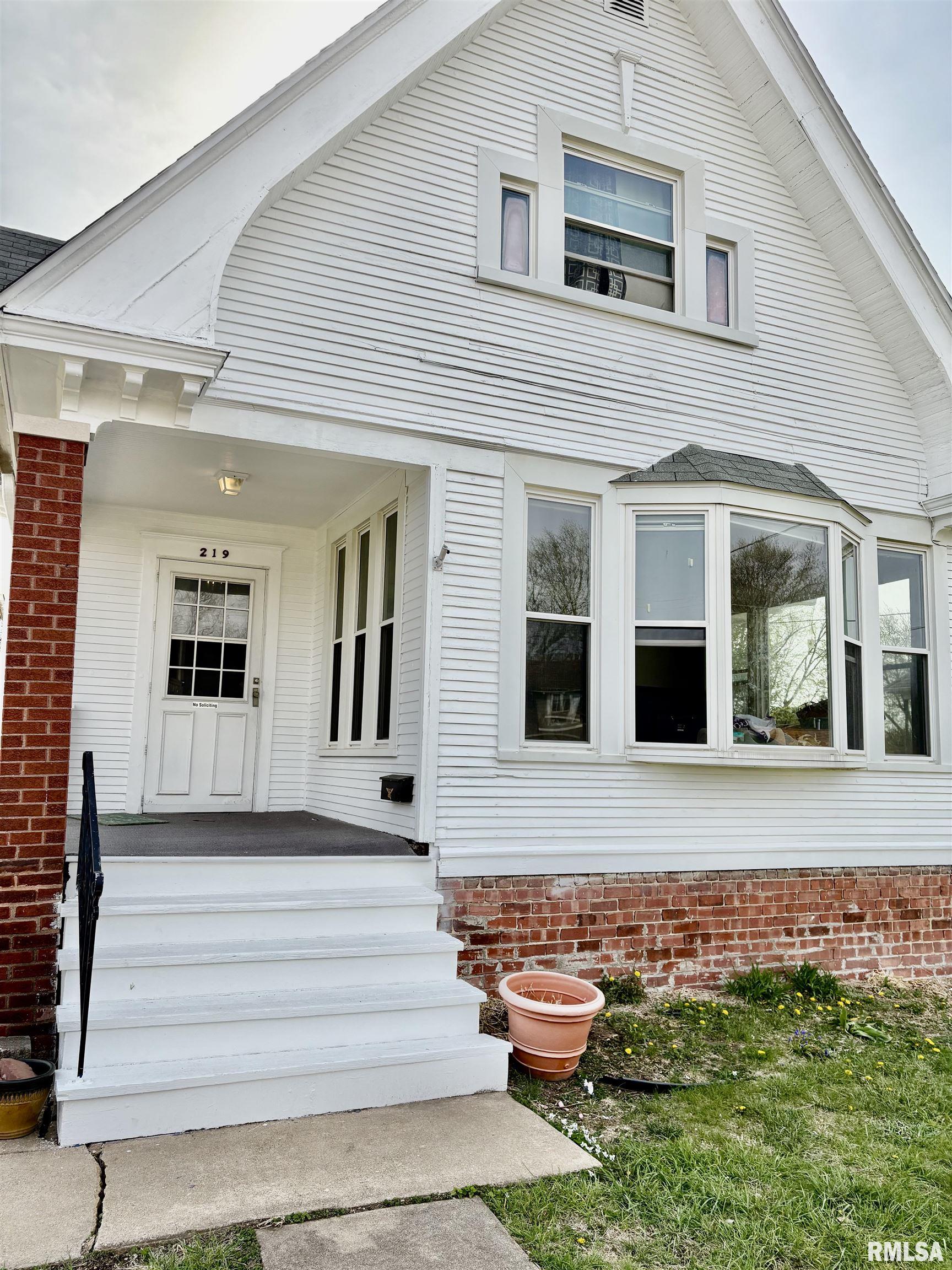 219 N Arthur Avenue, Galesburg, Illinois image 3