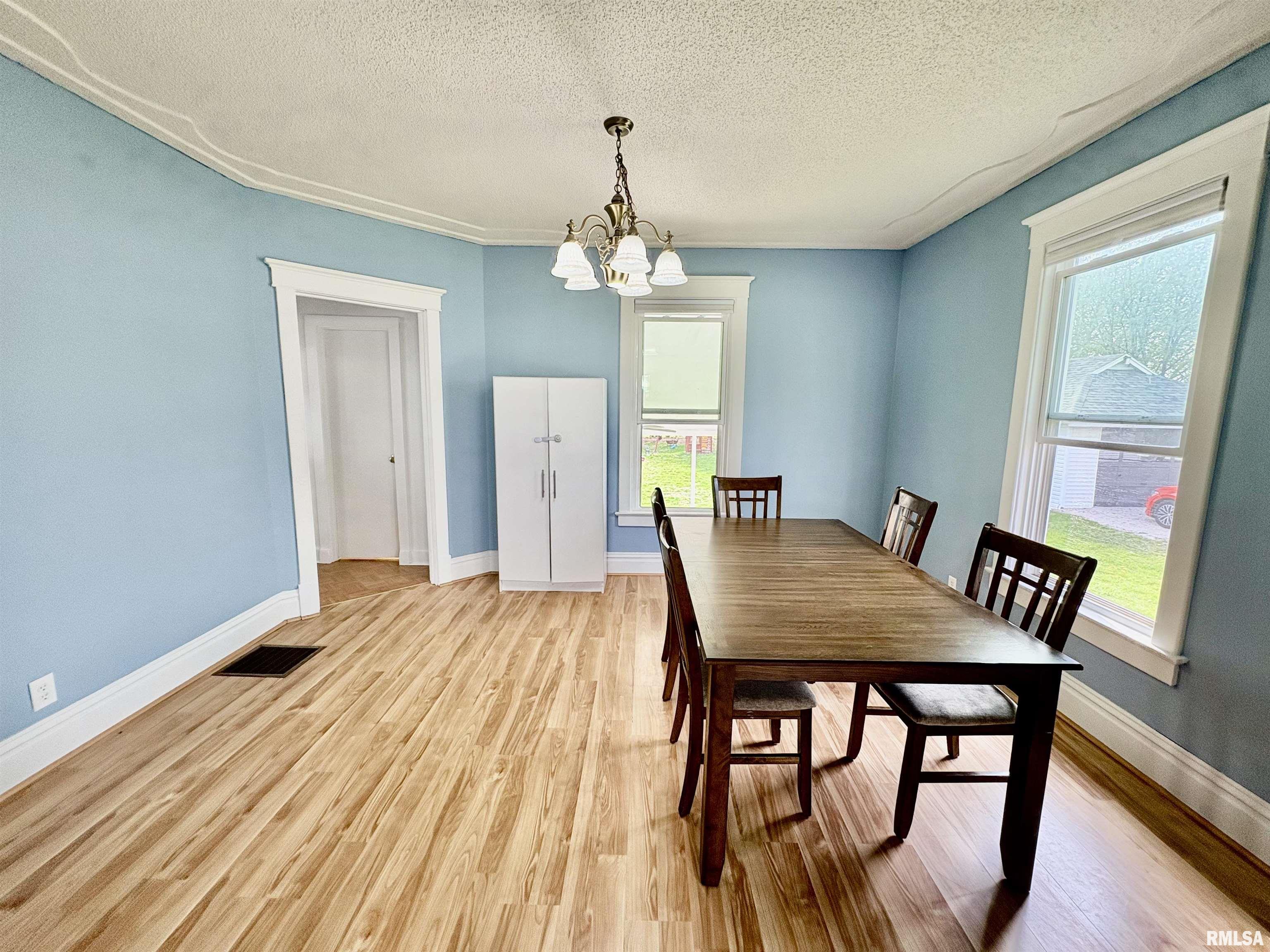 219 N Arthur Avenue, Galesburg, Illinois image 15