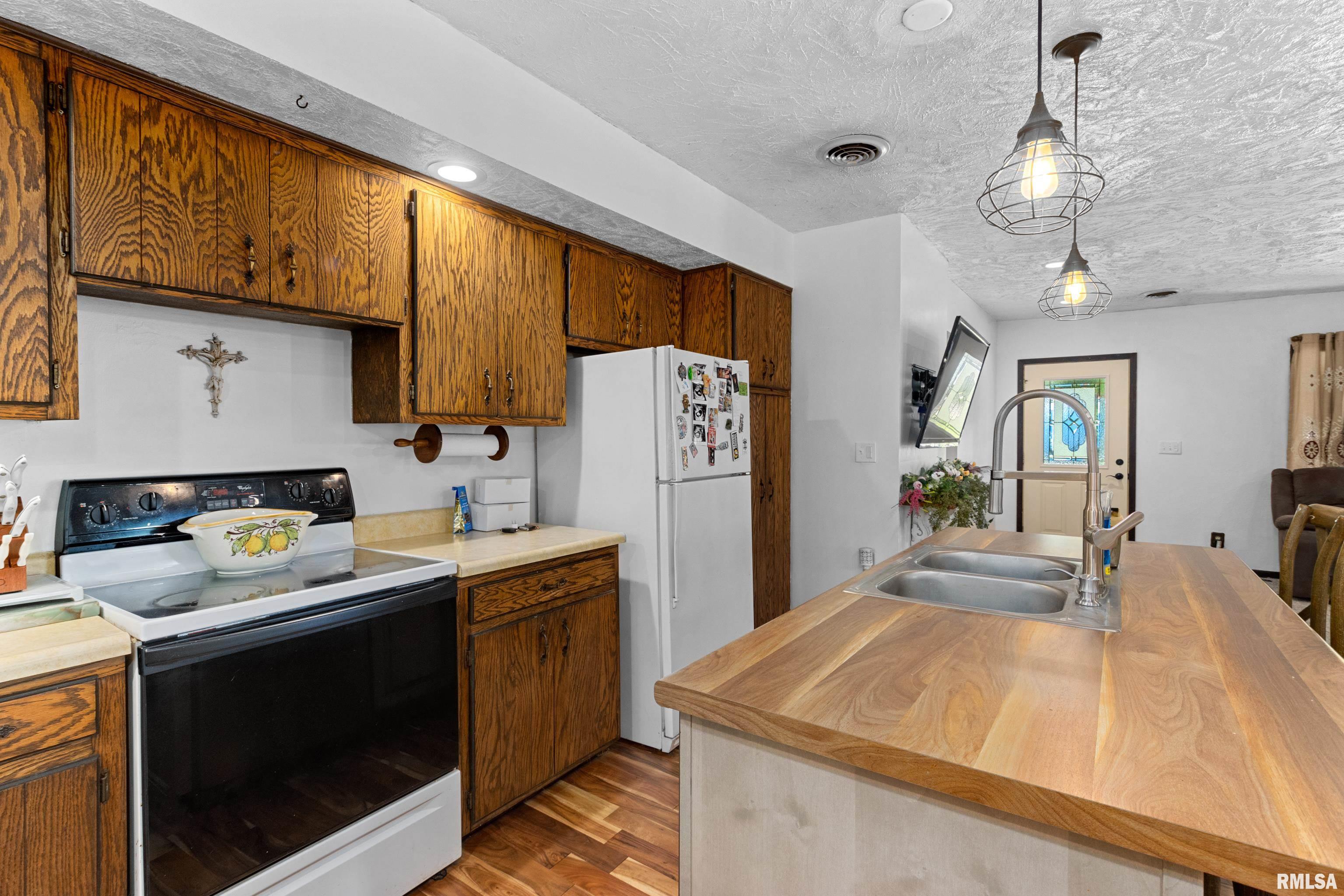 107 N Inglewood Drive, East Peoria, Illinois image 15