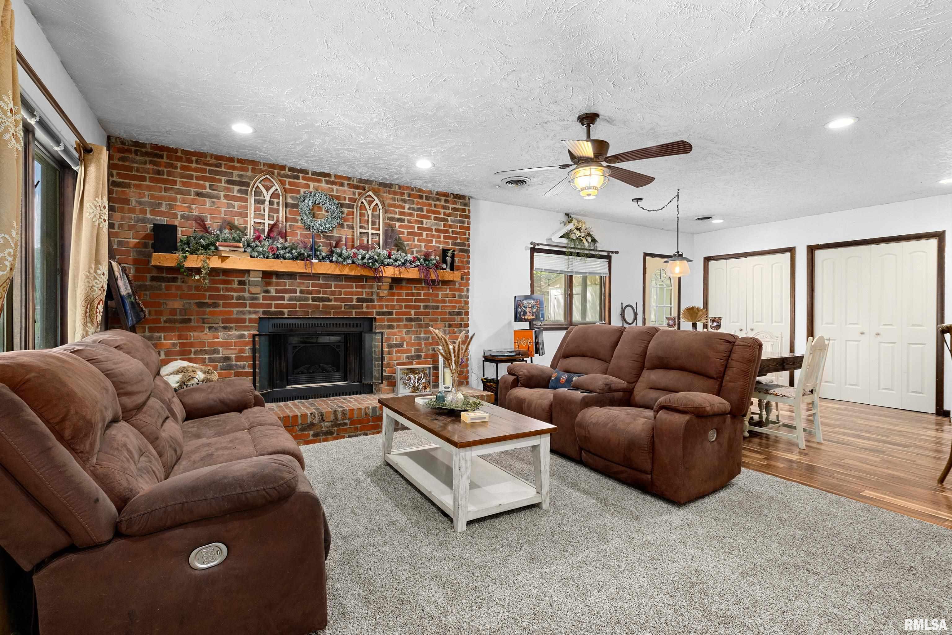 107 N Inglewood Drive, East Peoria, Illinois image 8