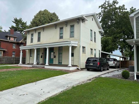 Multifamily For Sale - 1629-1631 Vermont Street<br/> Quincy, IL 62301