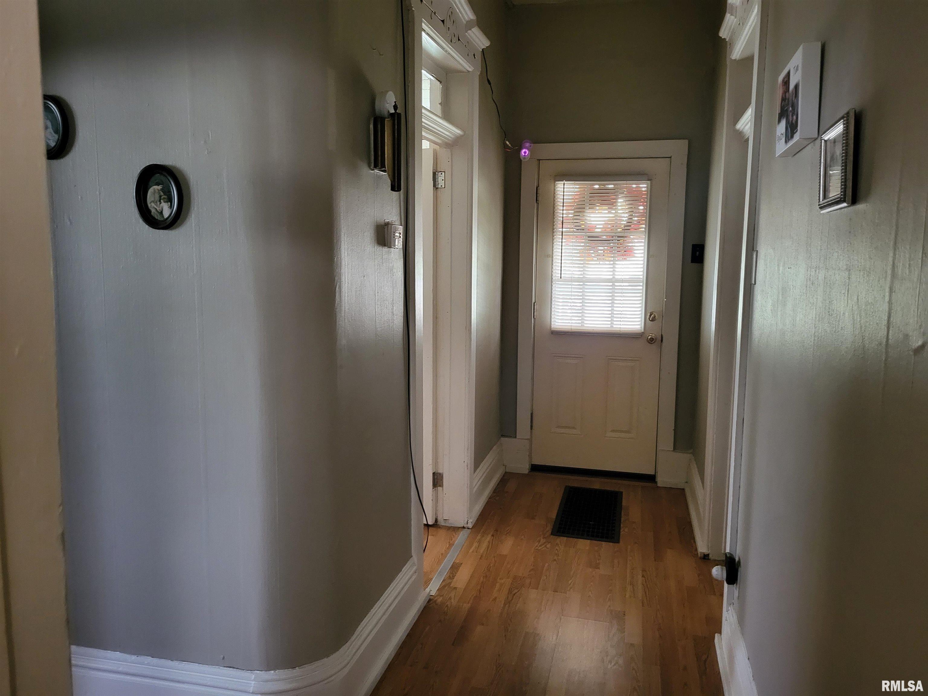 326 W 2nd Street, Versailles, Illinois image 19