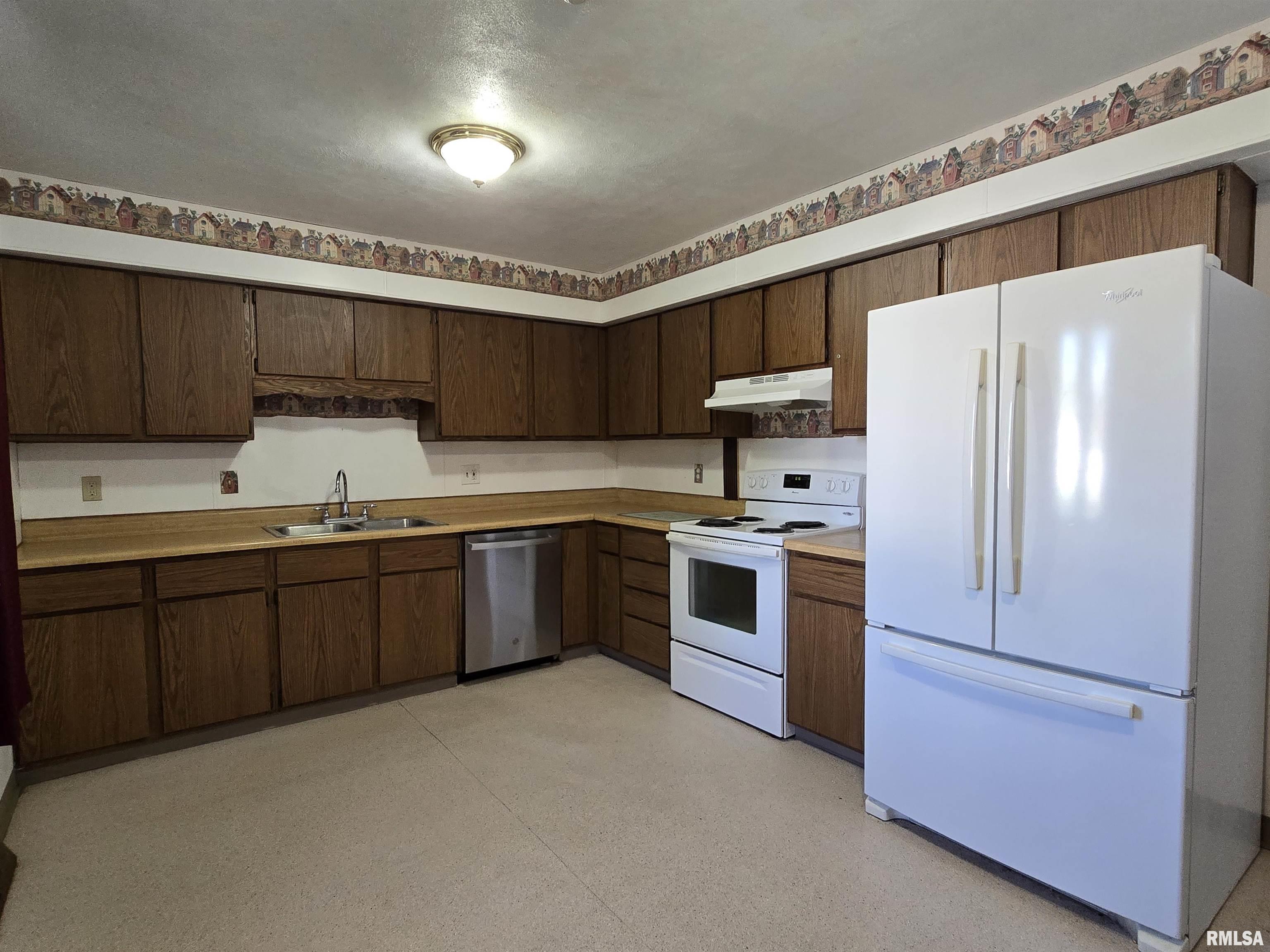 313 13th Avenue A, De Witt, Iowa image 4