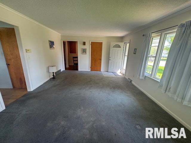 1718 N 6th Street, Clinton, Iowa image 3