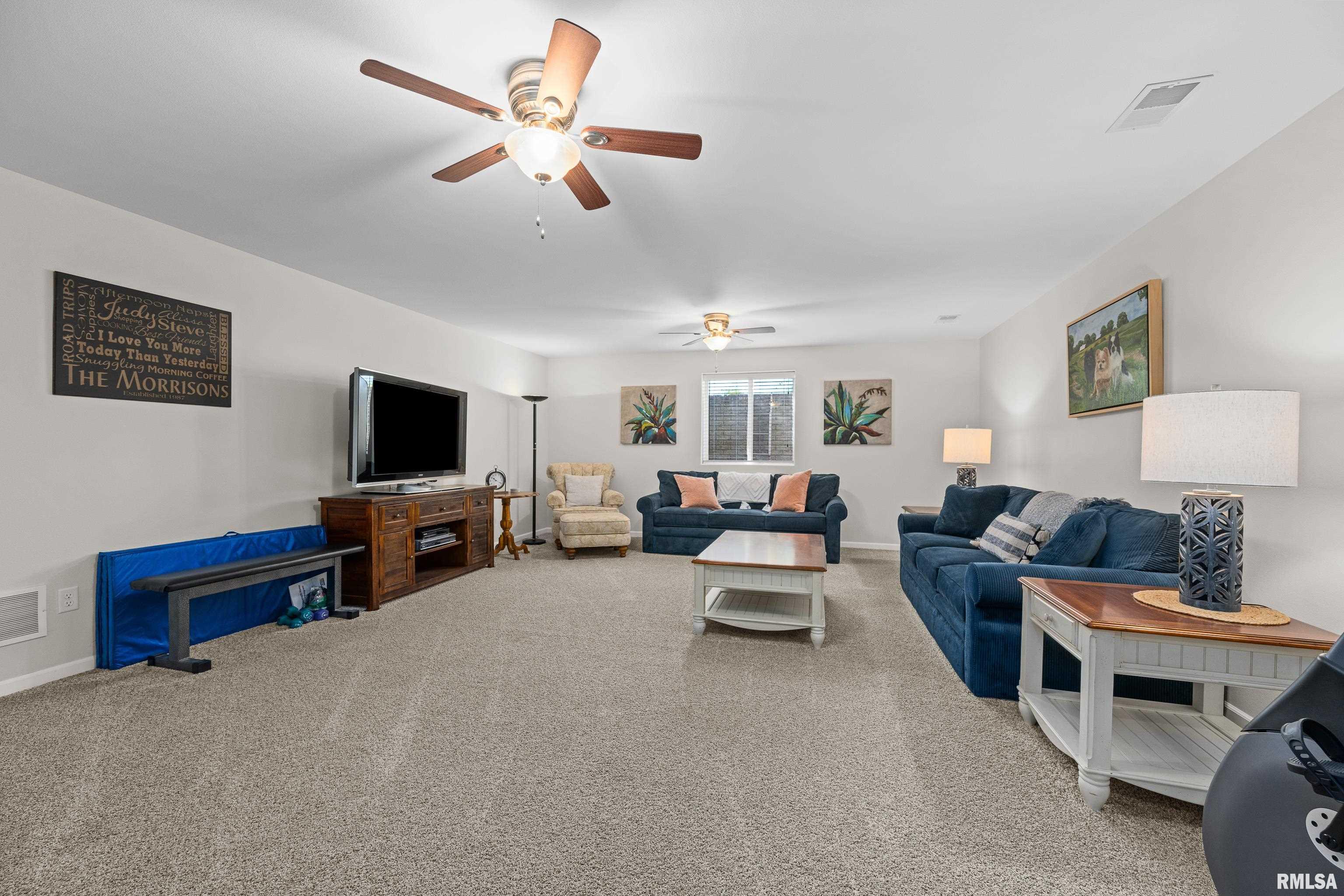 1556 Parkview Lane, Davenport, Iowa image 22