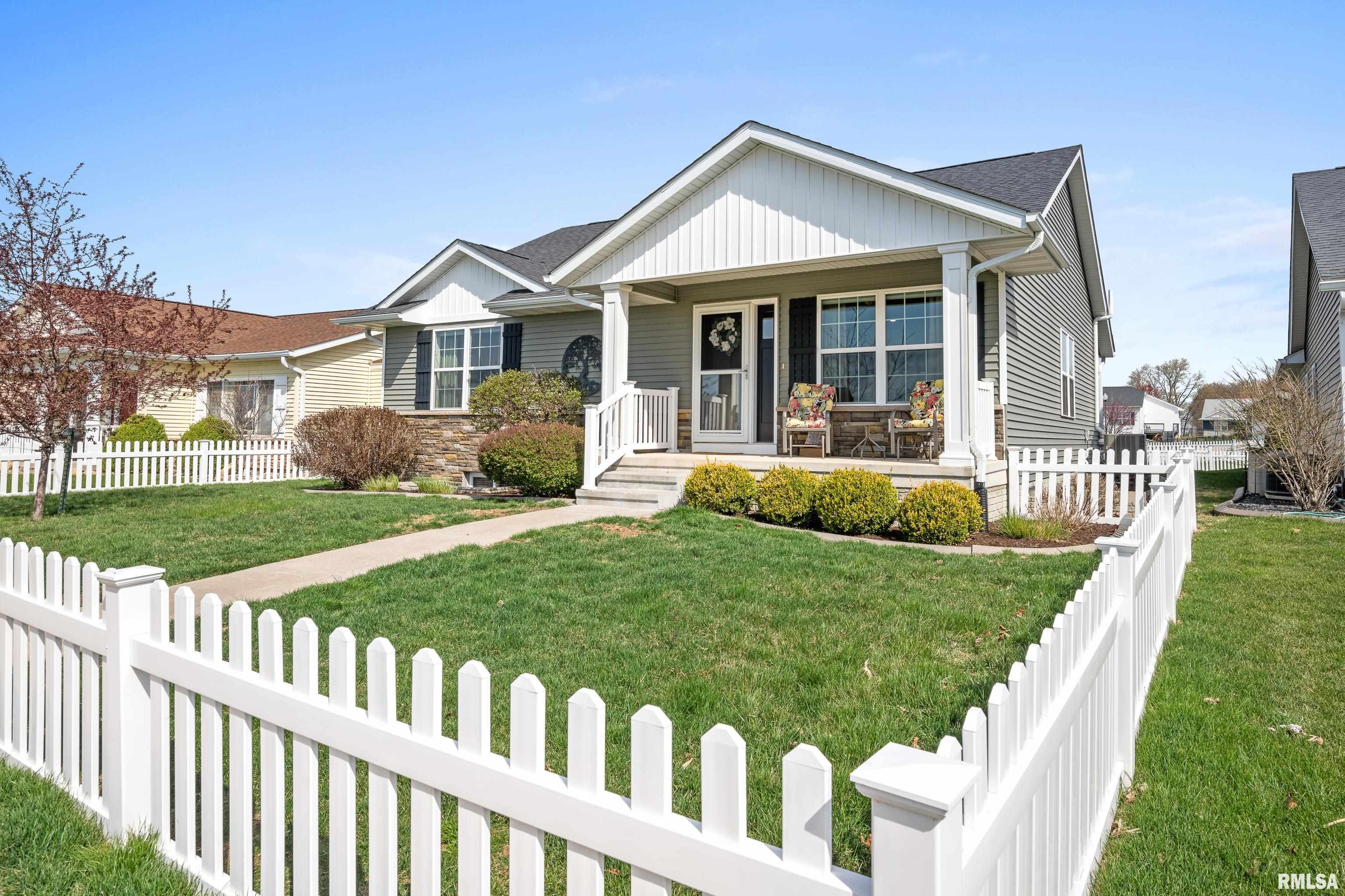 1556 Parkview Lane, Davenport, Iowa image 37