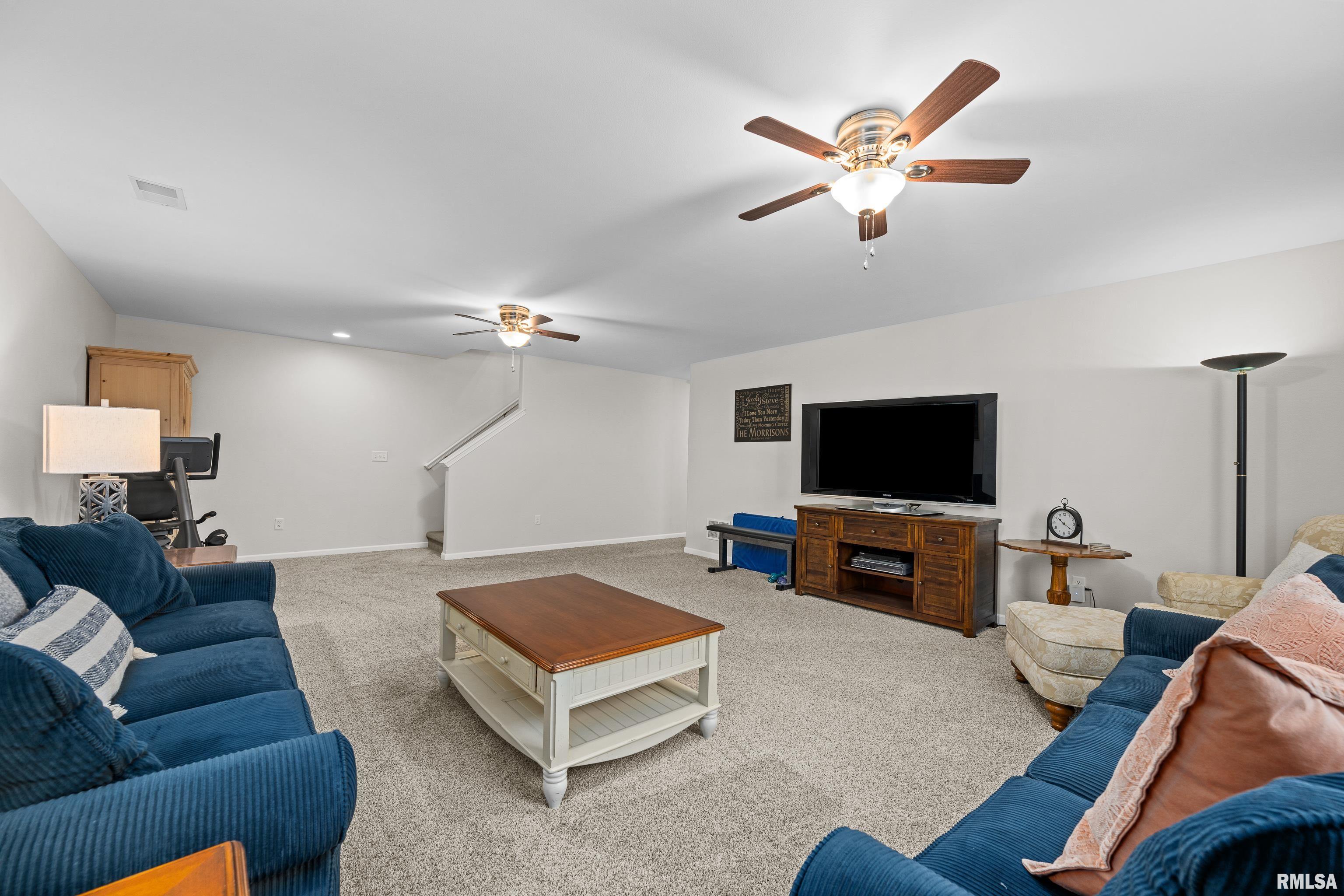 1556 Parkview Lane, Davenport, Iowa image 23