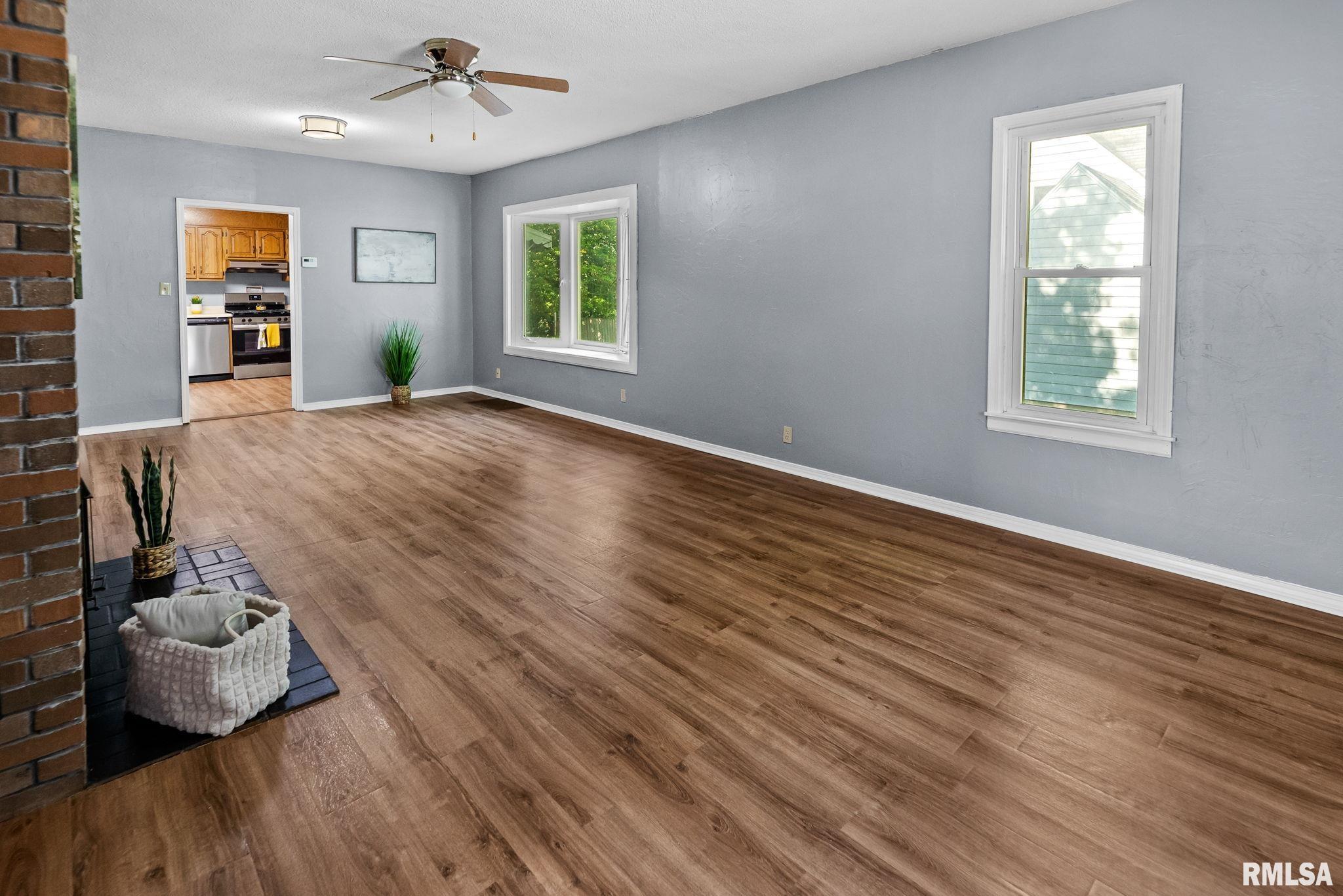 515 E Calumet Street, Centralia, Illinois image 9