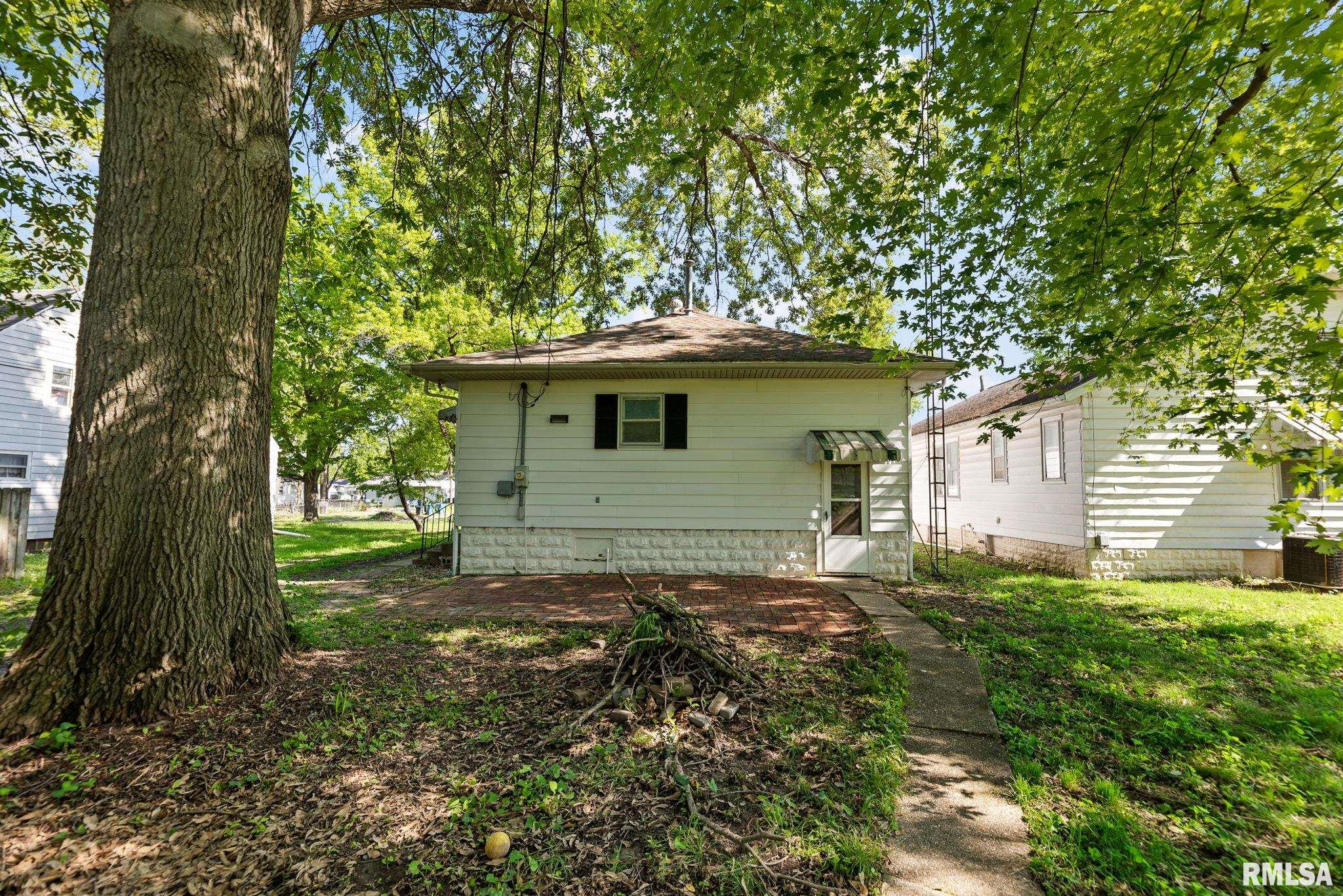 515 E Calumet Street, Centralia, Illinois image 4