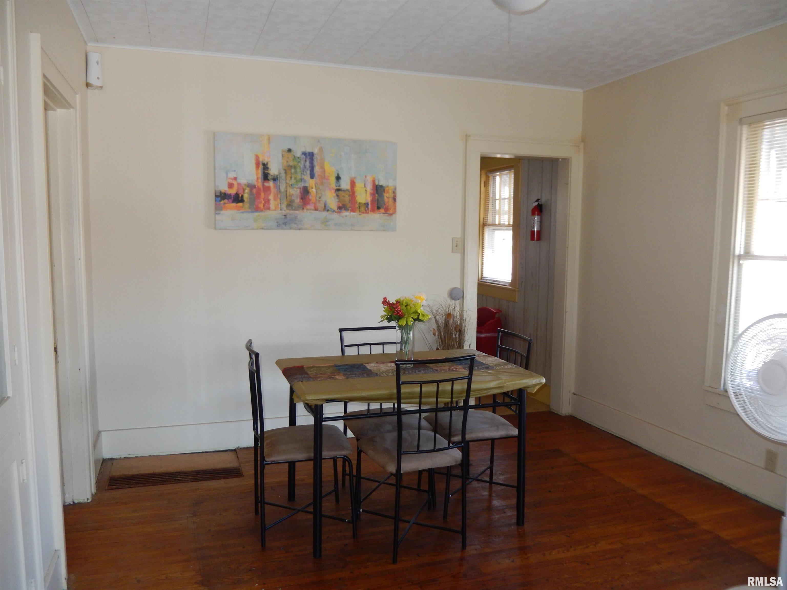 120 W Adams Street, Macomb, Illinois image 16