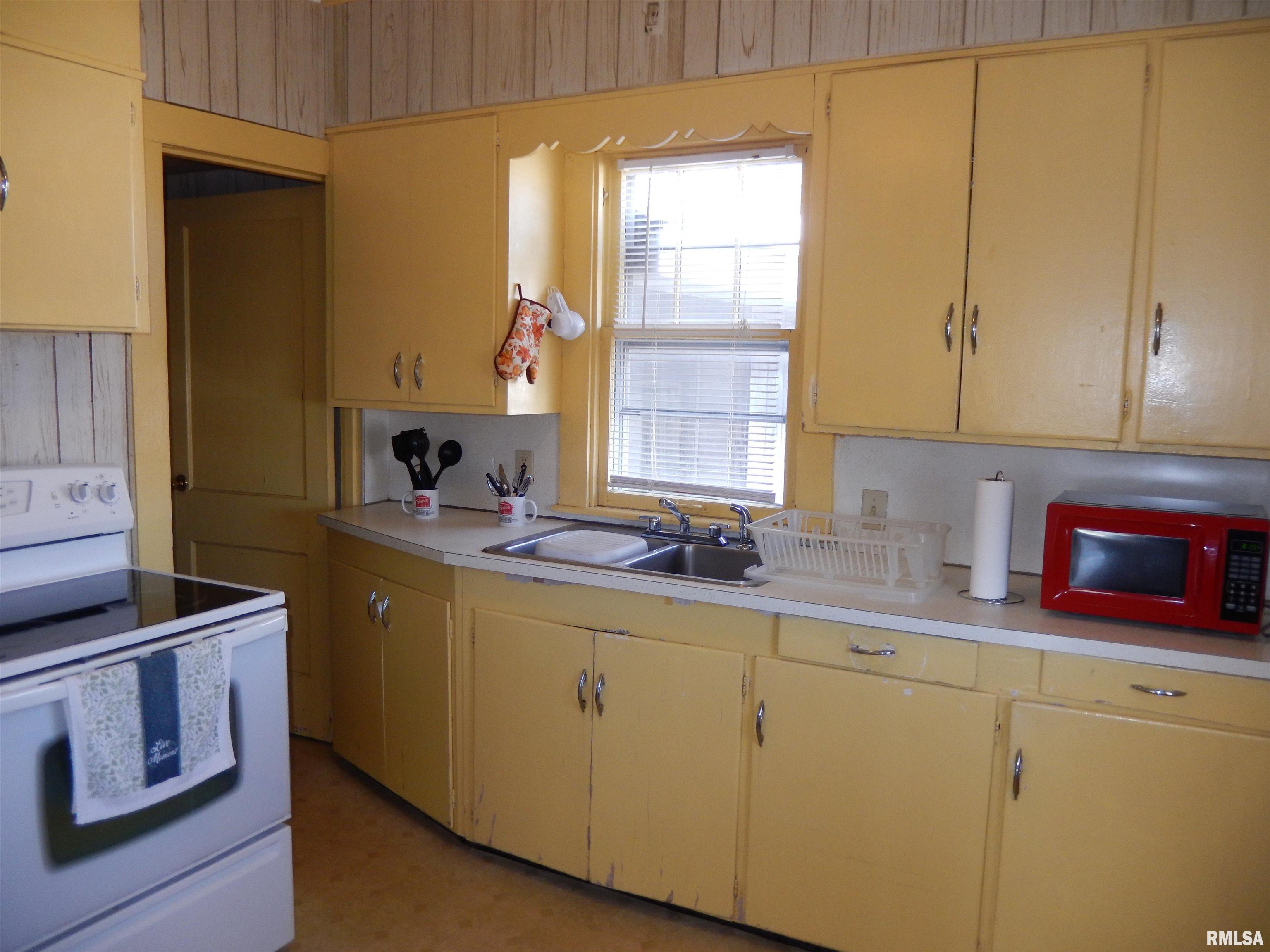 120 W Adams Street, Macomb, Illinois image 19