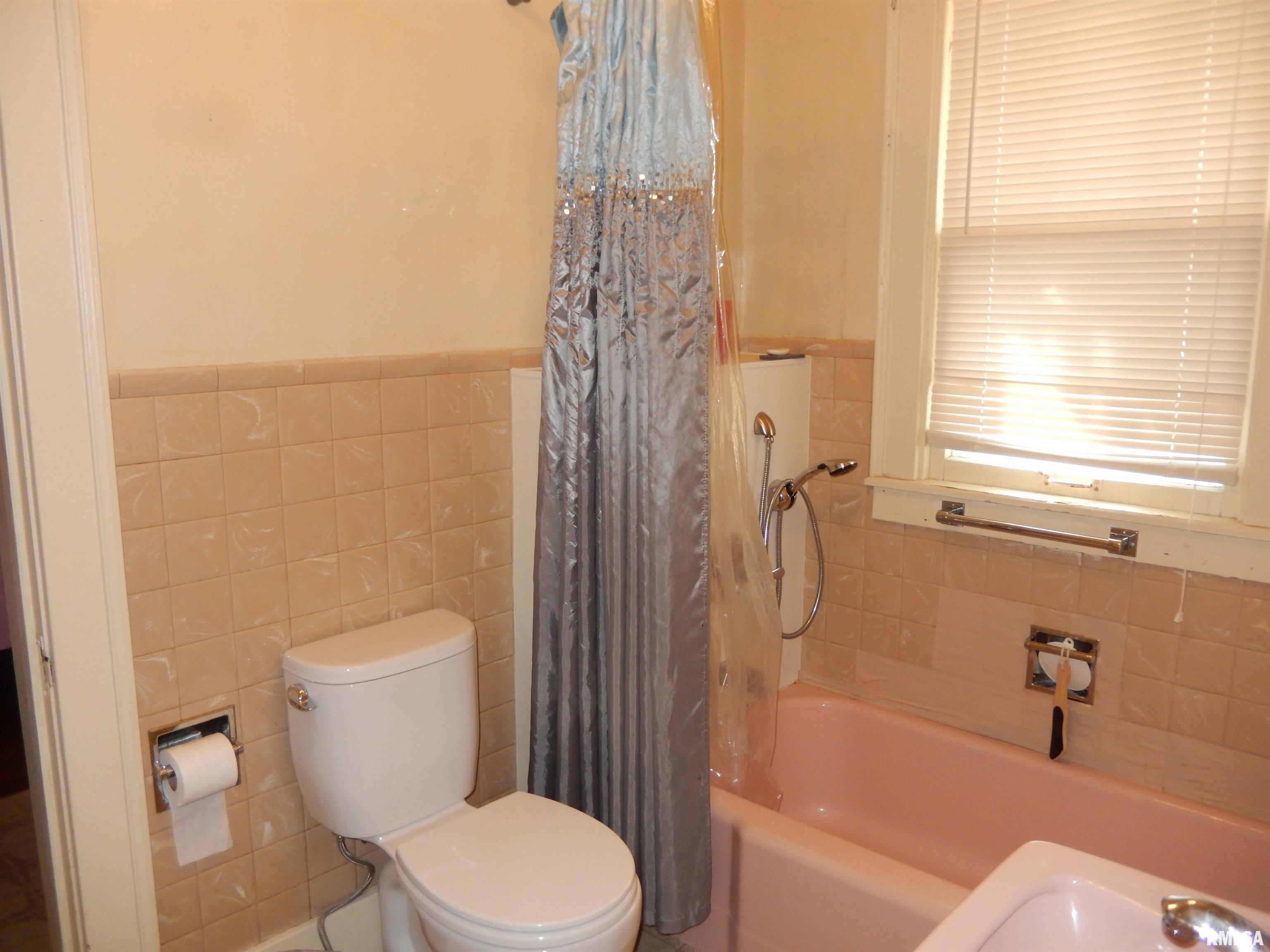 120 W Adams Street, Macomb, Illinois image 28